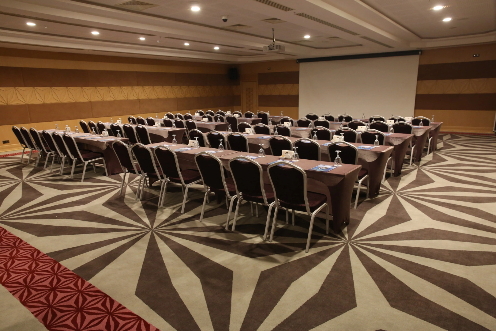 Отель Merit Royal Premium Casino & SPA