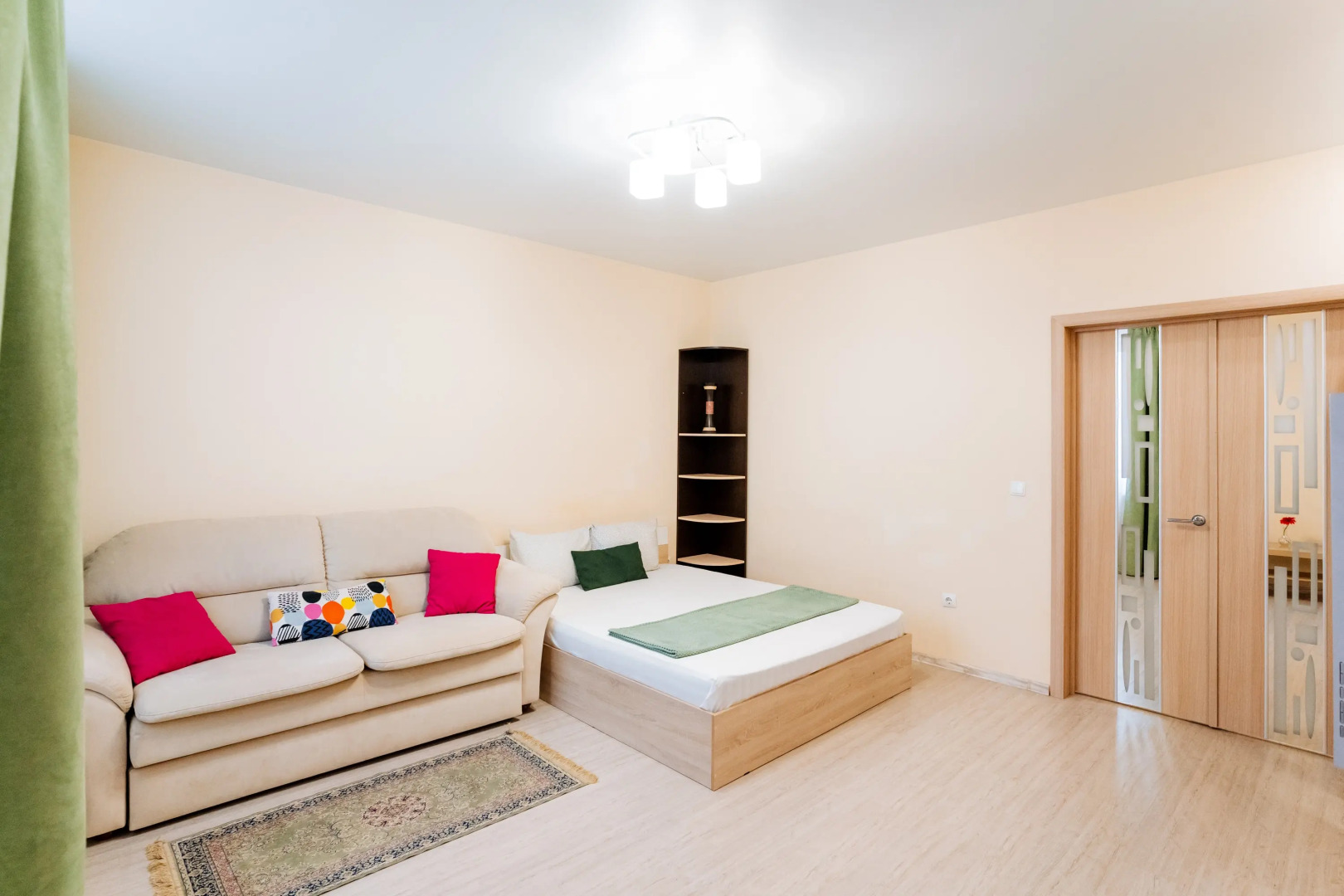 Апартаменты с Панорамным Видом в Центре Города