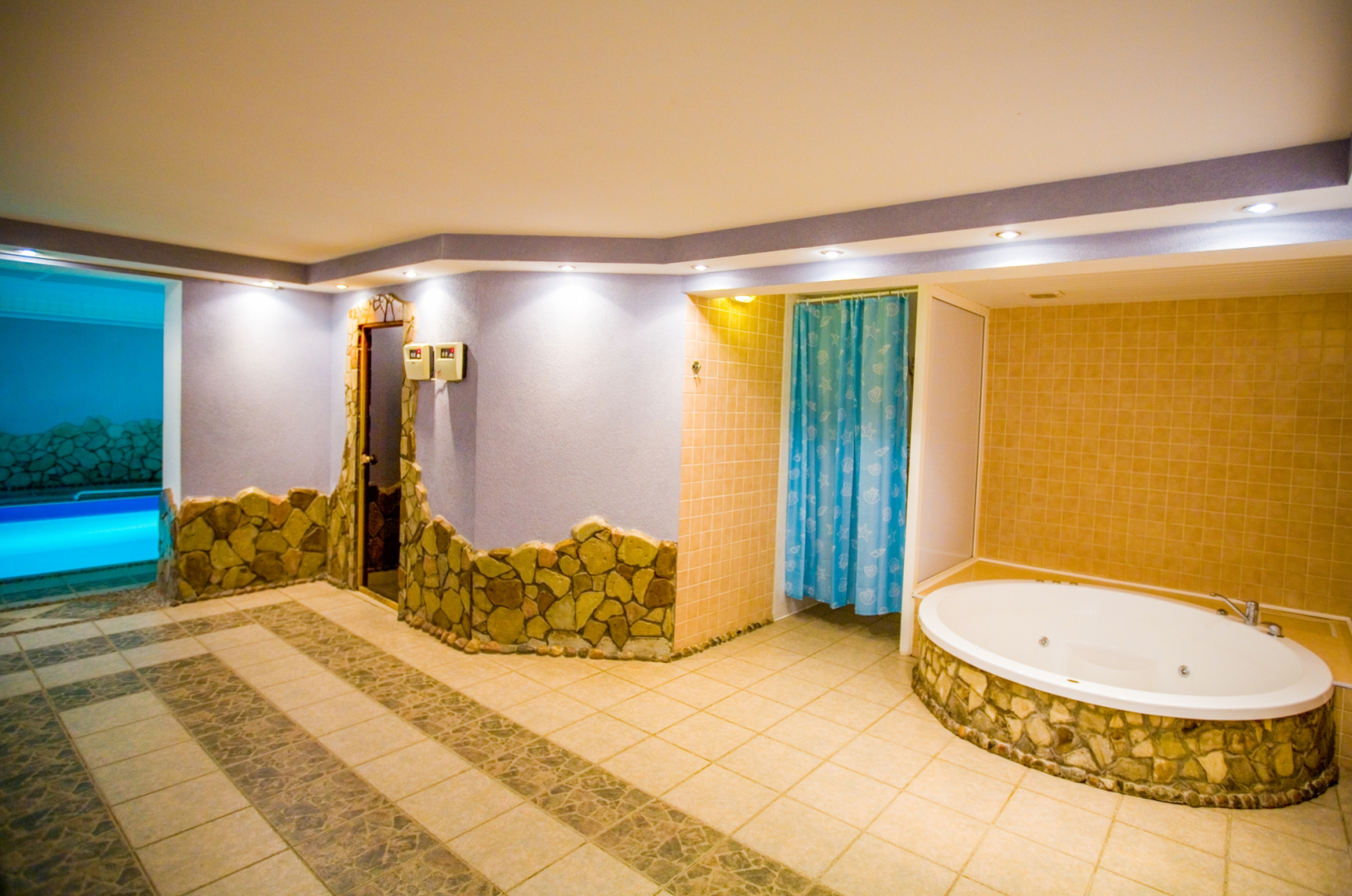 Отель Гелиос