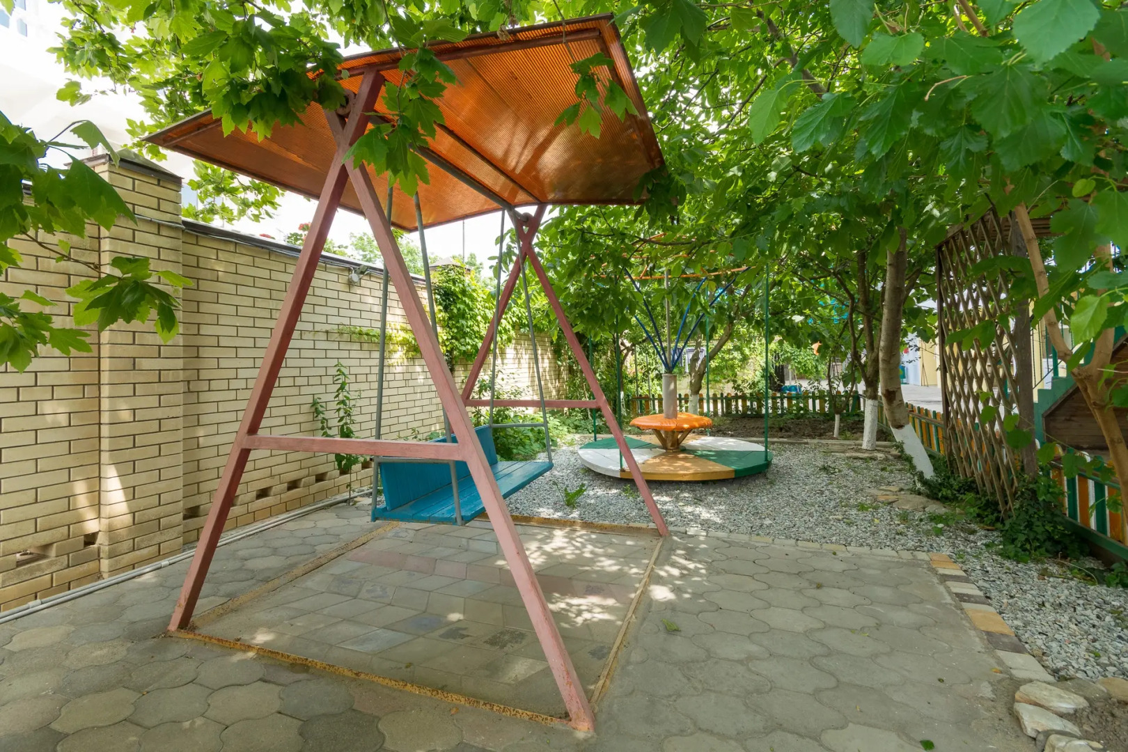 Курортный отель Лазурный берег