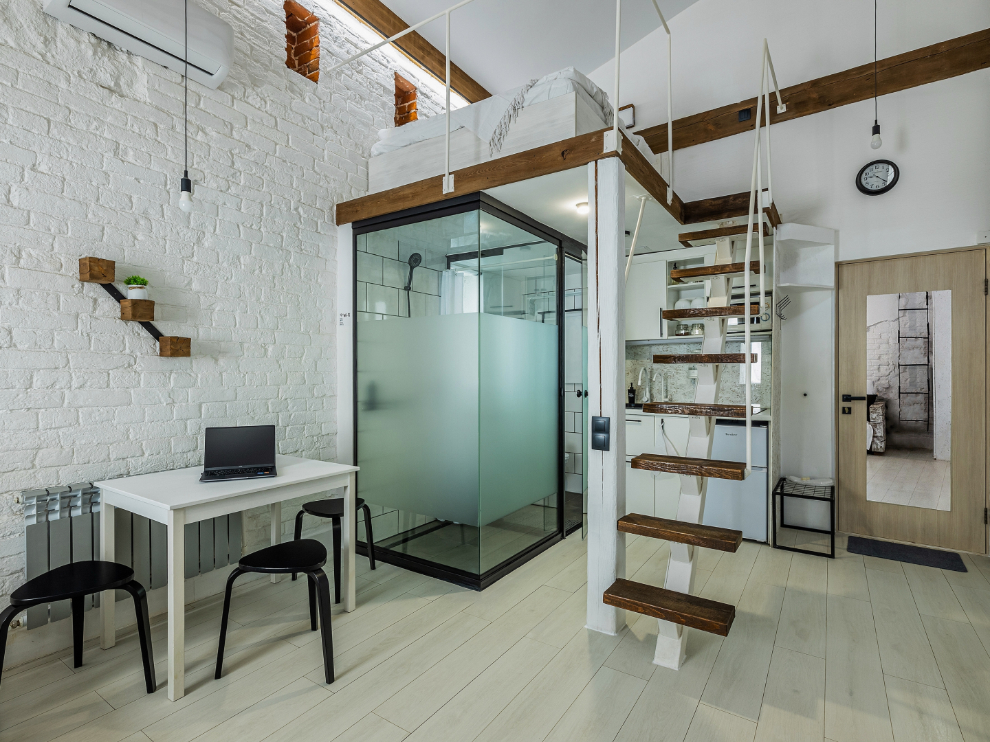 Апартаменты Лофт 2 Двухуровневые на Грузинской Улице 41А