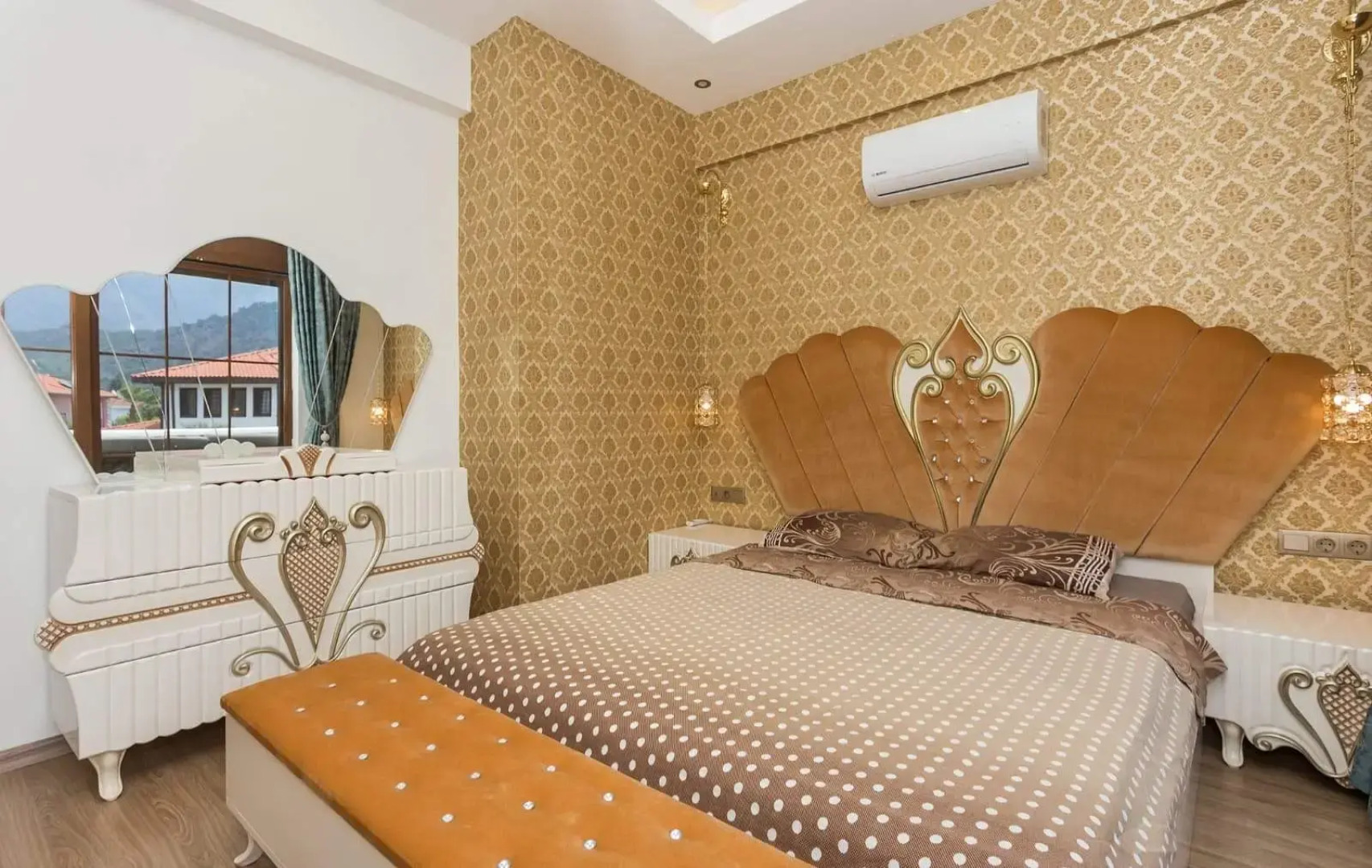 Вилла Gulcatai 334 В Поселке Чамьюва 3+1 Рядом С Морем