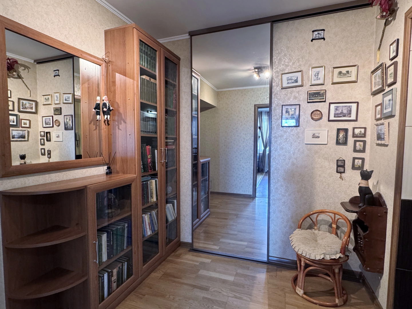 Квартира Трехкомнатная на 9 Апреля