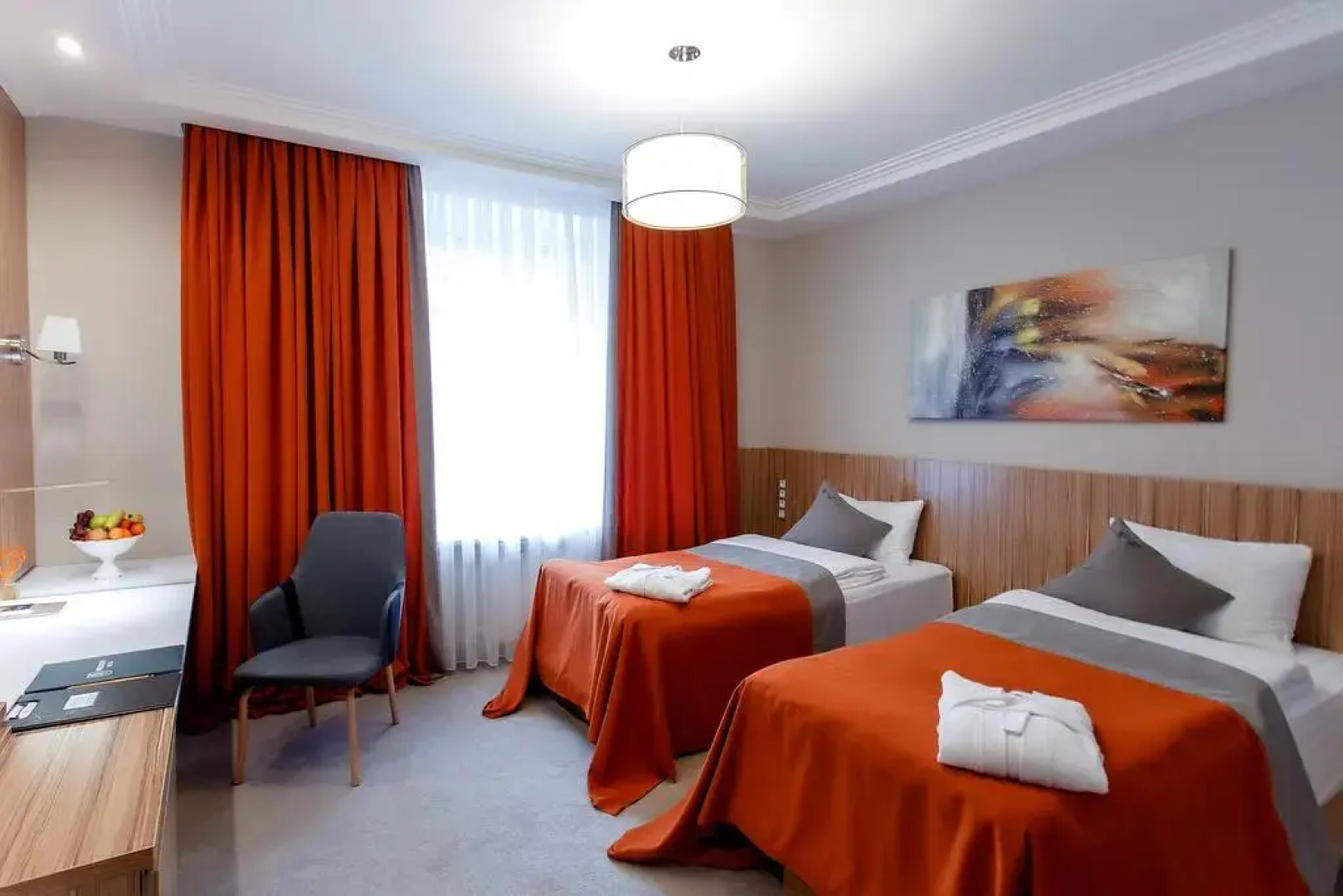 Отель Mildom Premium