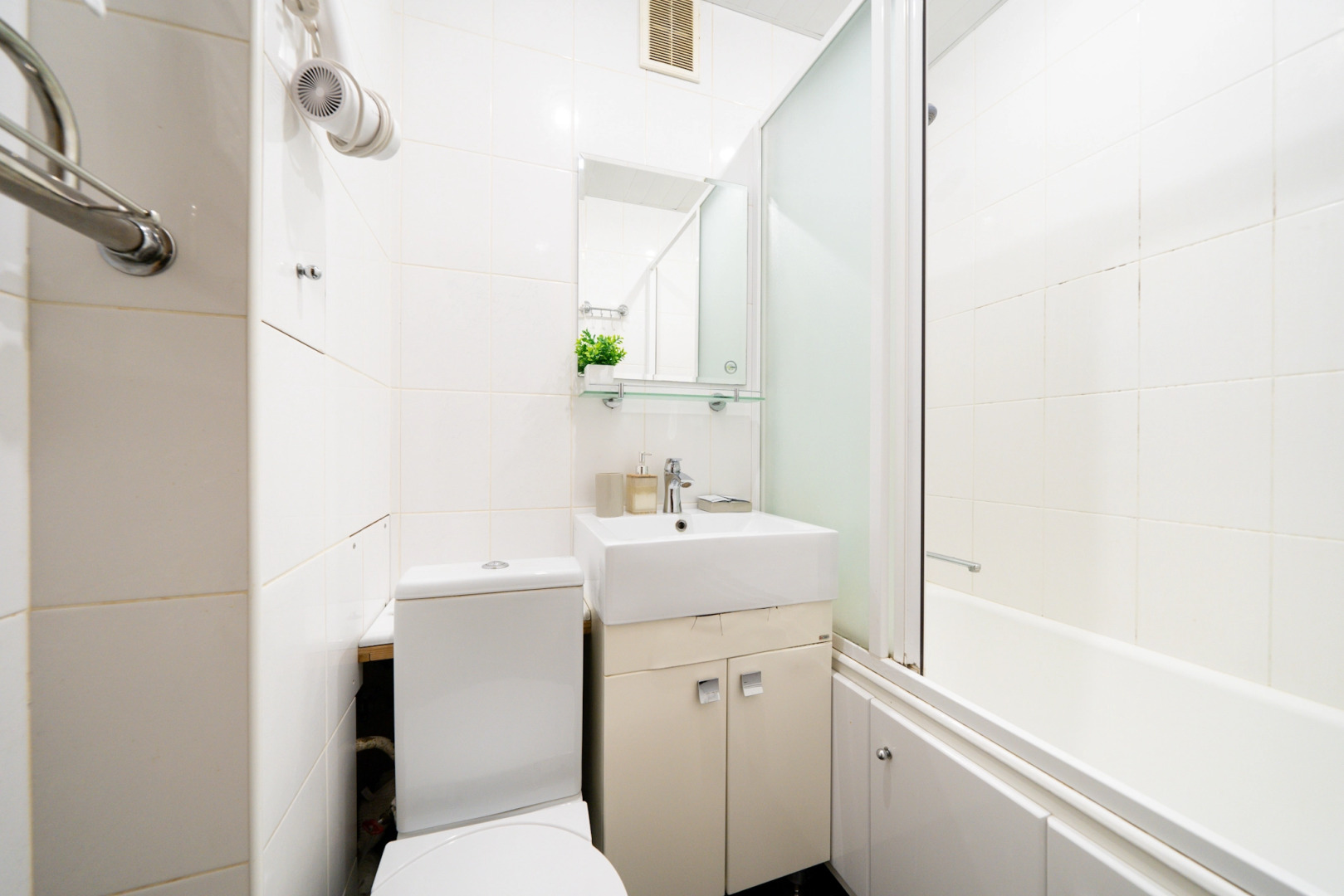 Квартира Стильная двухкомнатная квартира Natali apart на метро Зюзино