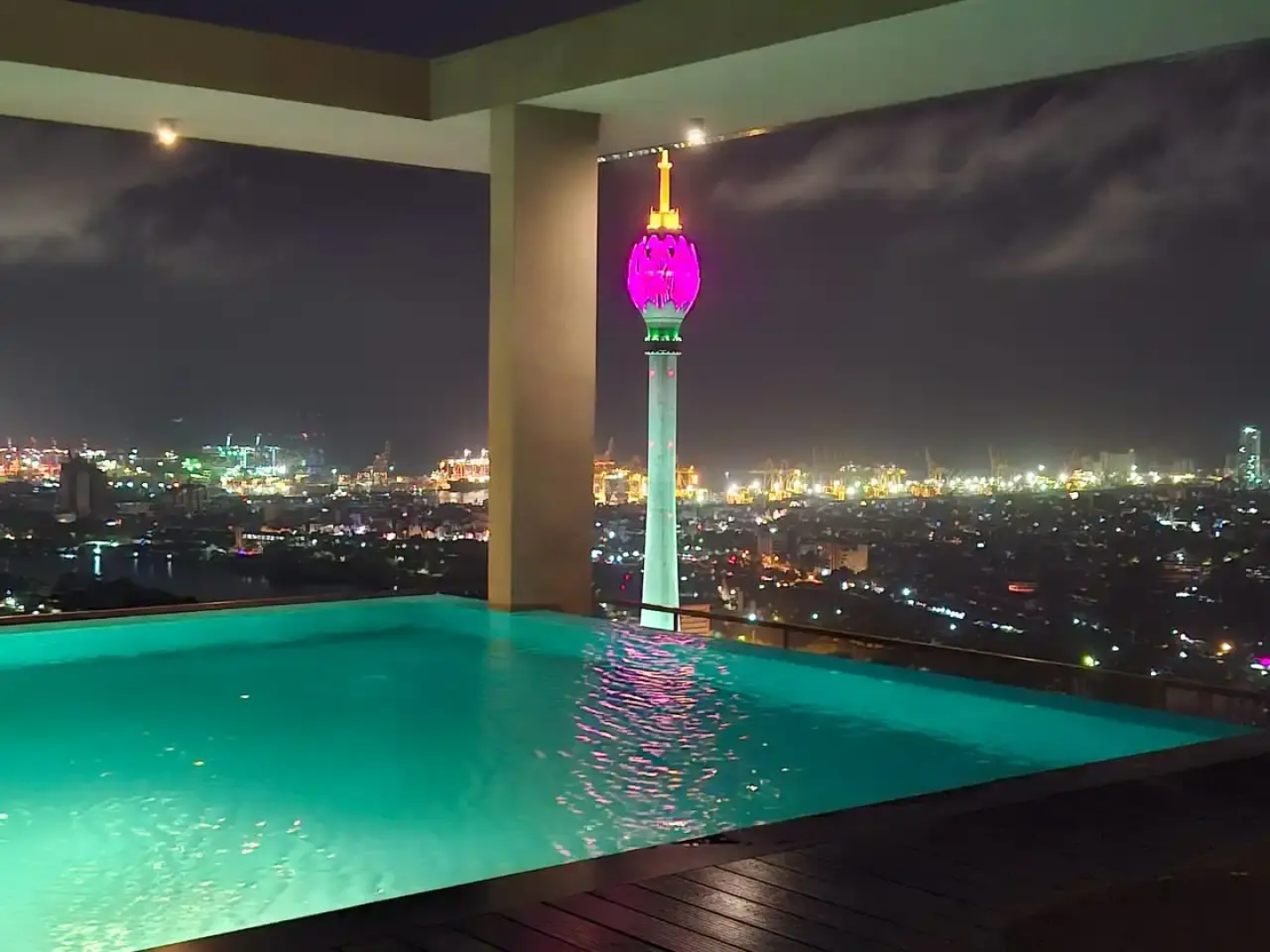 Апартаменты Yara Colombo