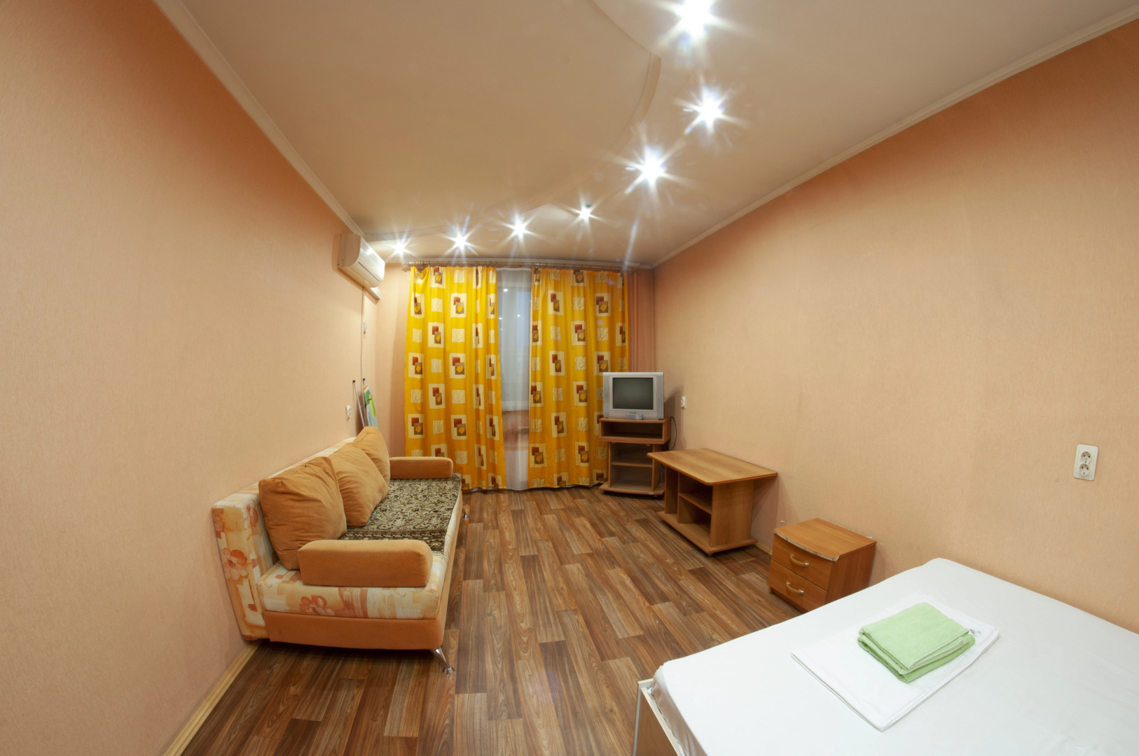 Апартаменты на Мельничной 24 - 42