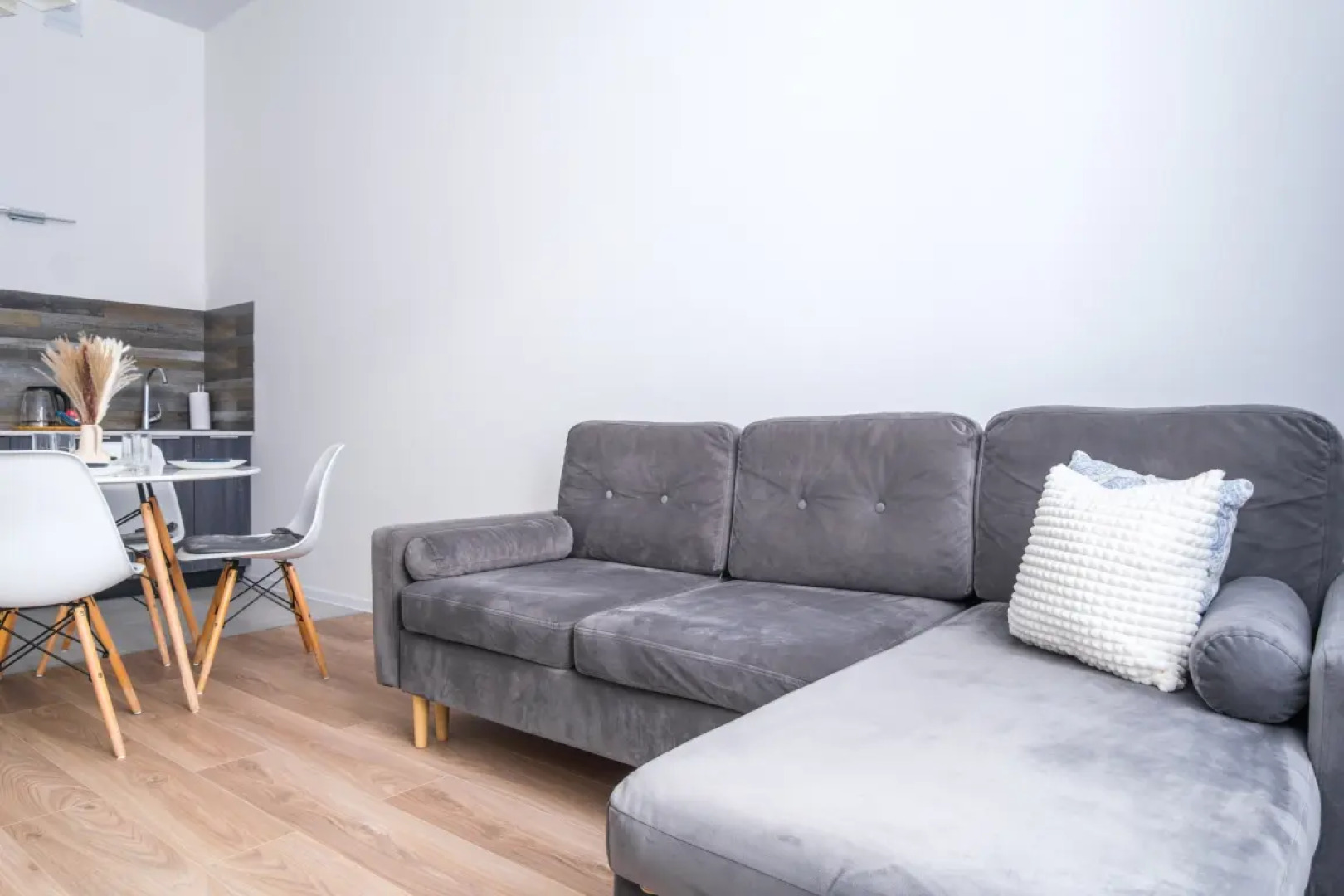 Евродвухкомнатные апартаменты Stepanenkov на Полимерном 11