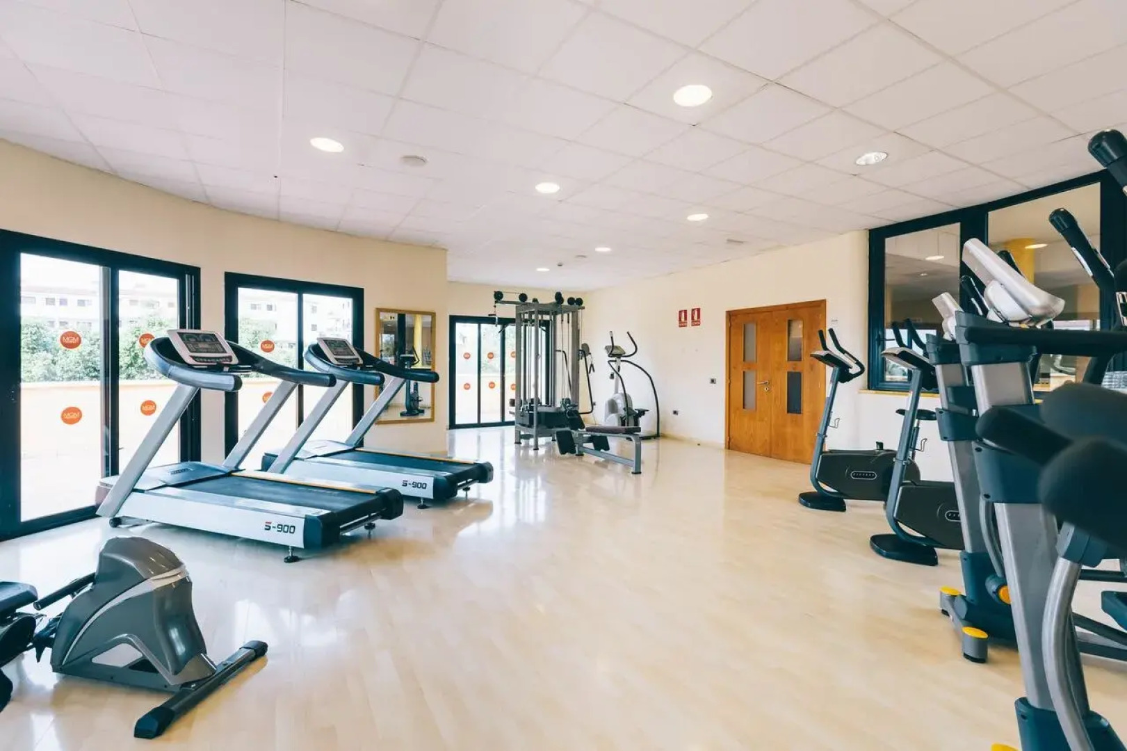 Отель Grand Muthu Golf Plaza Hotel & Spa