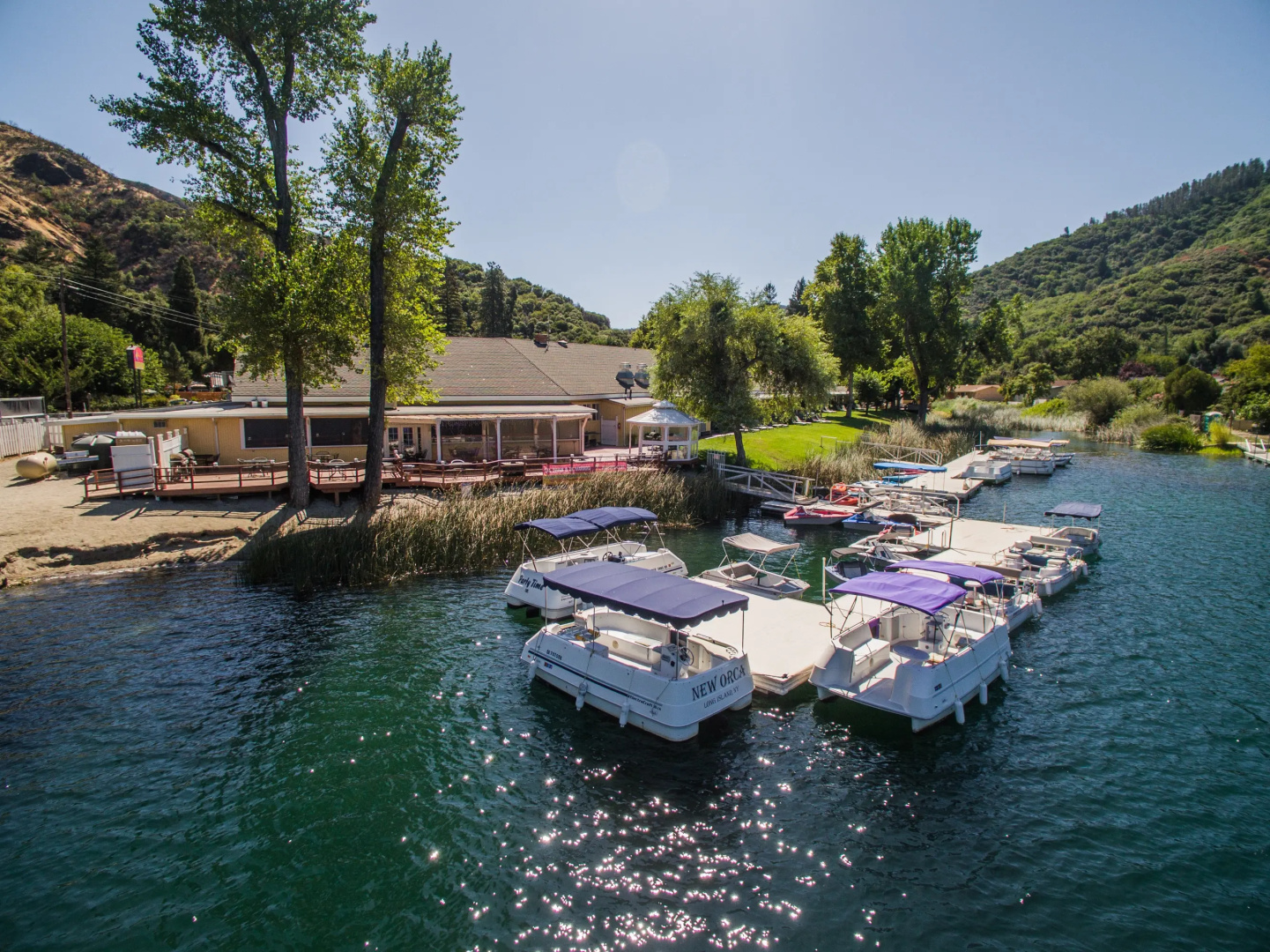 Отель The Lodge at Blue Lakes