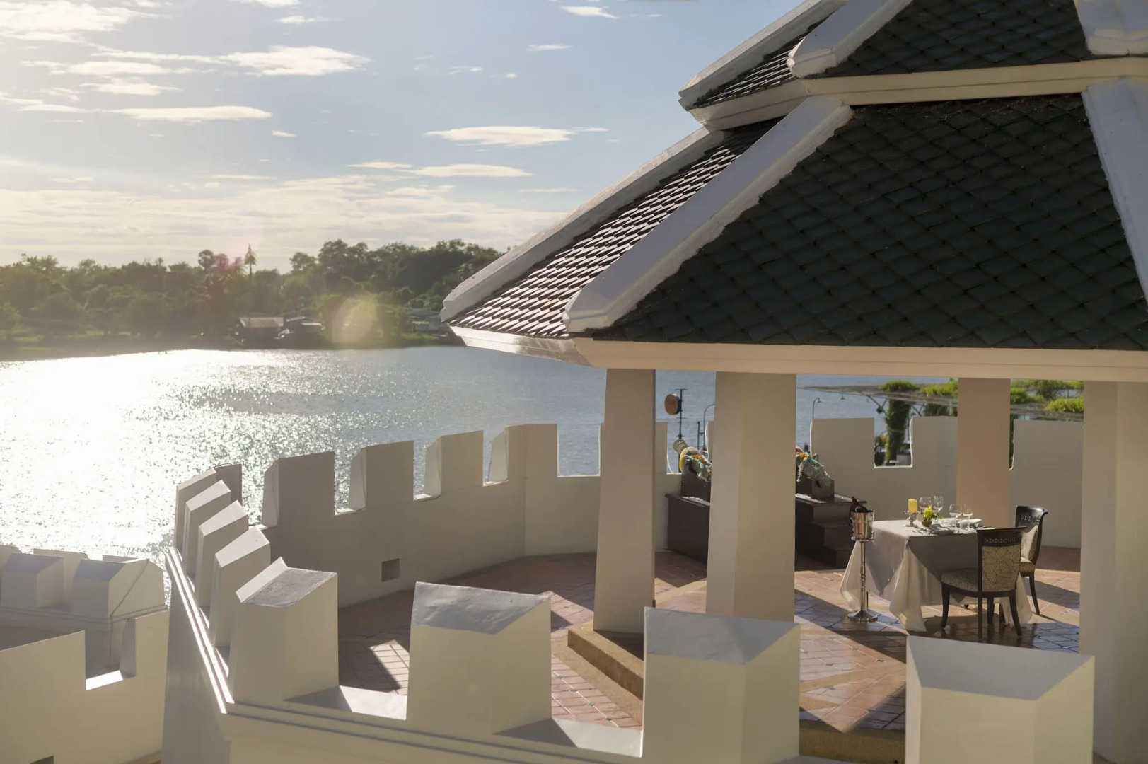 Отель Kalanan Riverside Resort