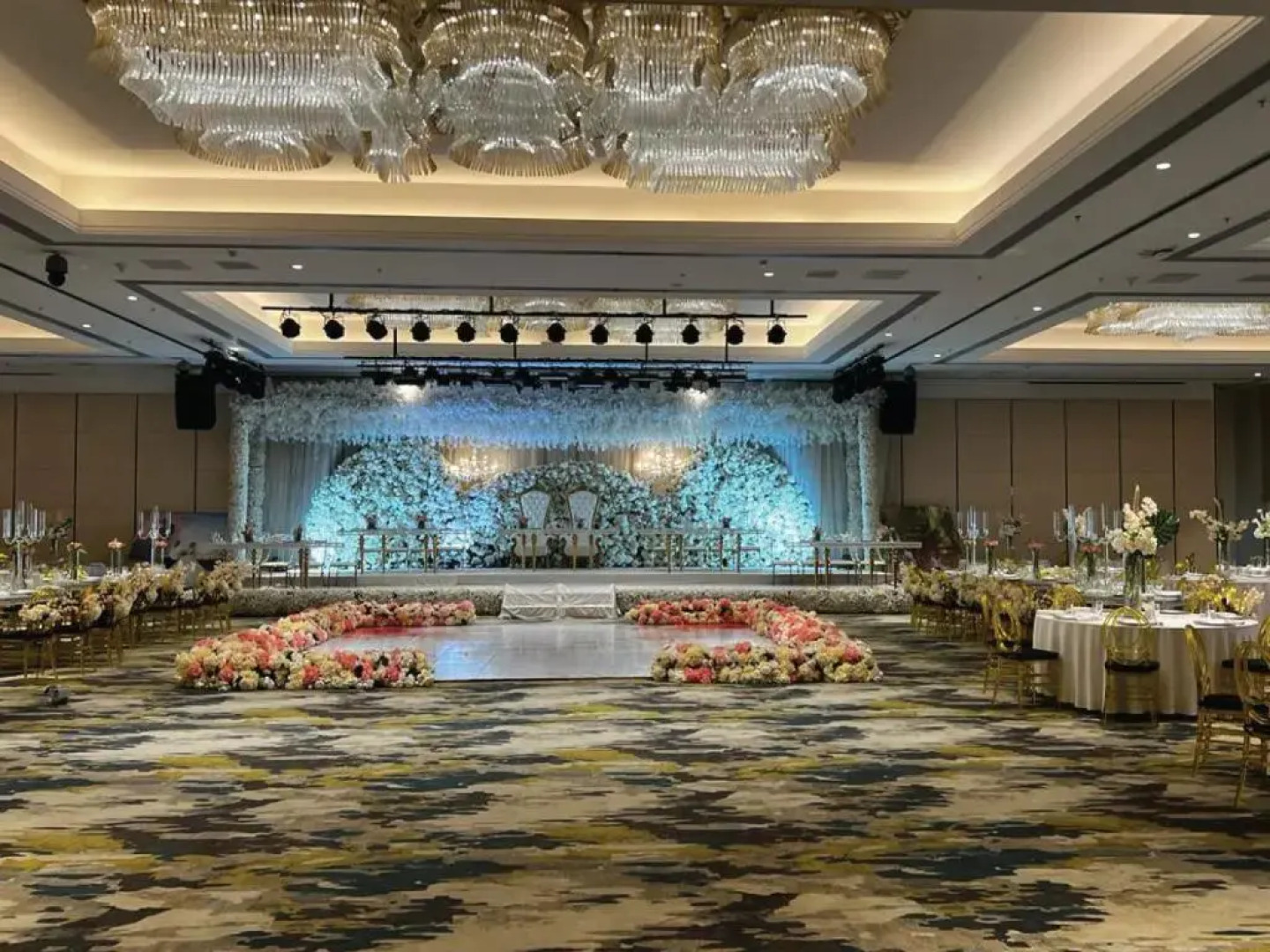 Отель Ethiopian Skylight