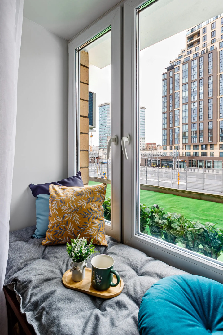 Апартаменты Butyrsky Cozy with Terrace, Parking and King-size Bed