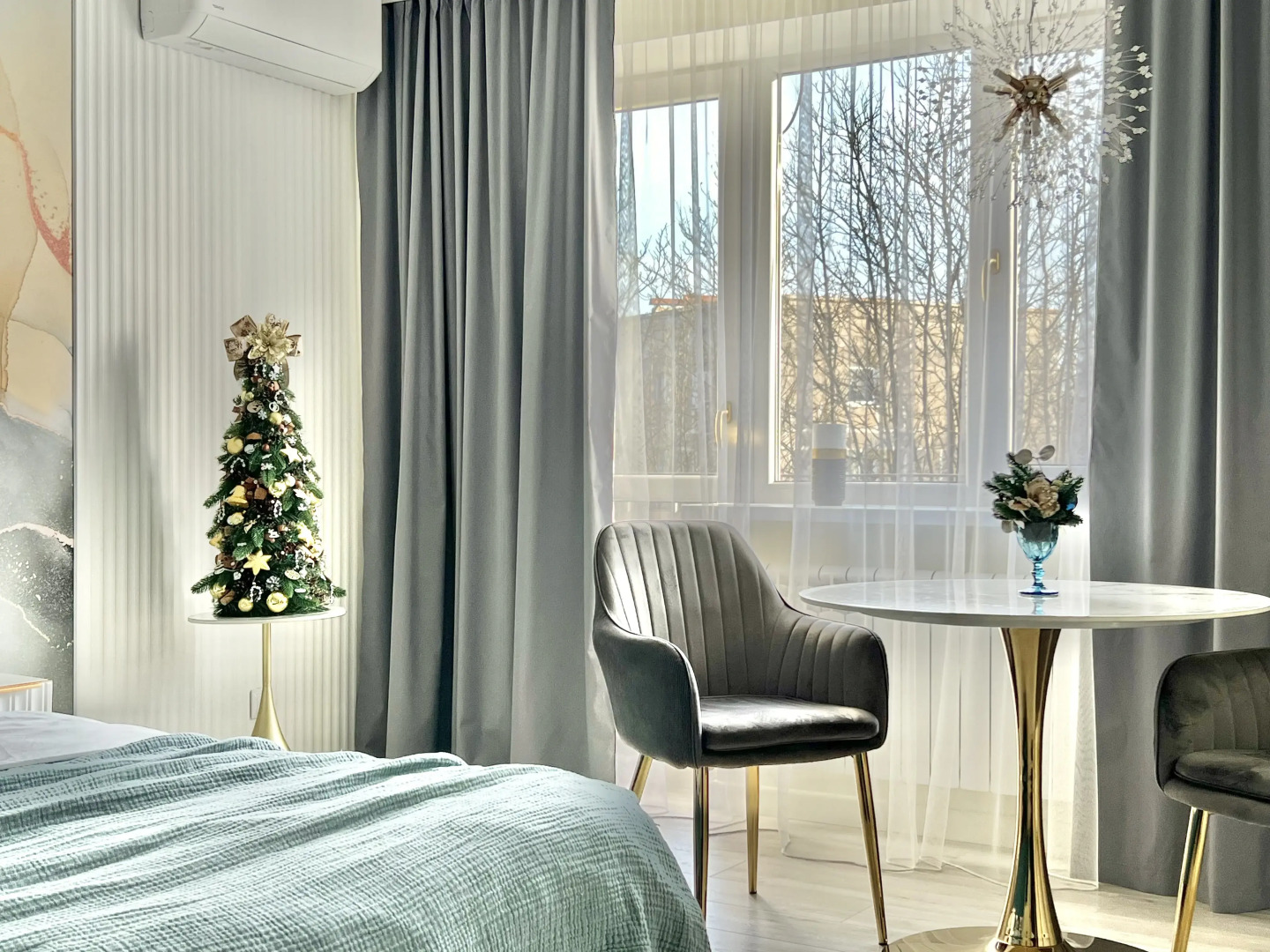 Апартаменты Золотая Рыбка в центре, Zoya-Apart