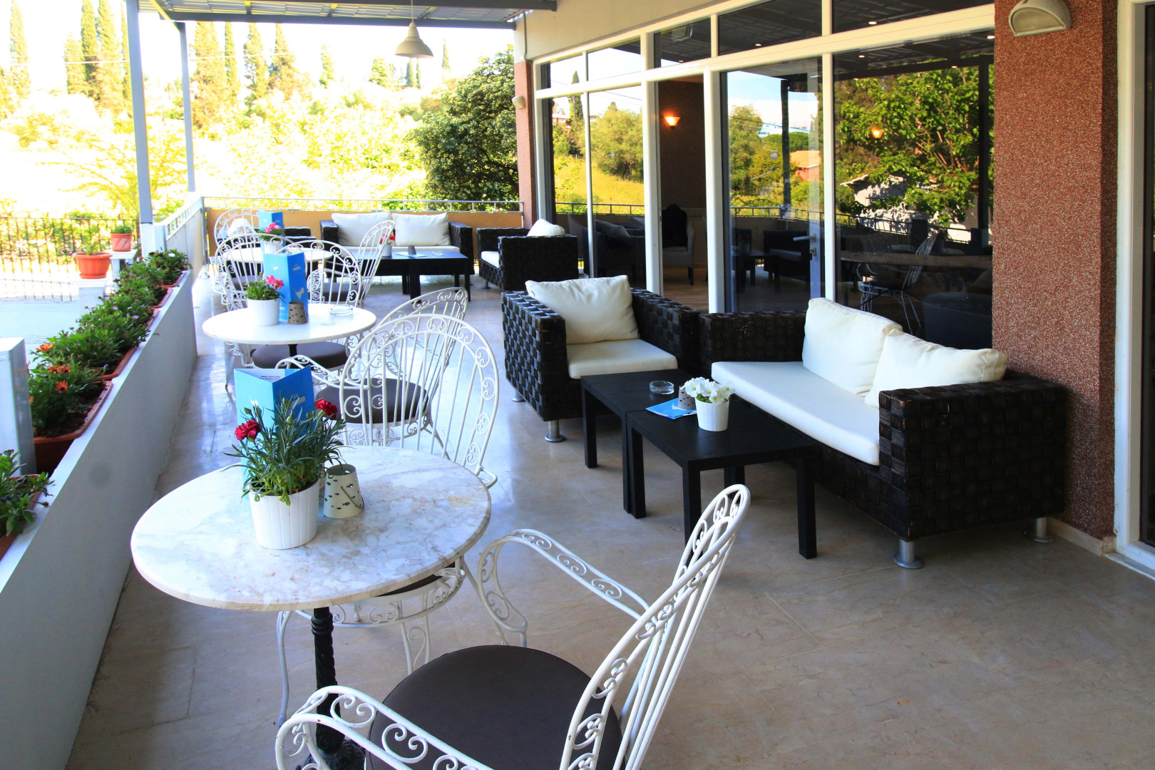 Отель Silver Bay