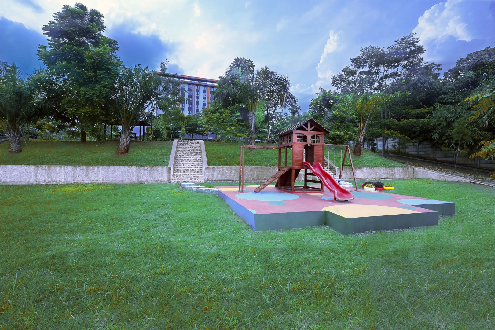 Отель Harper Purwakarta
