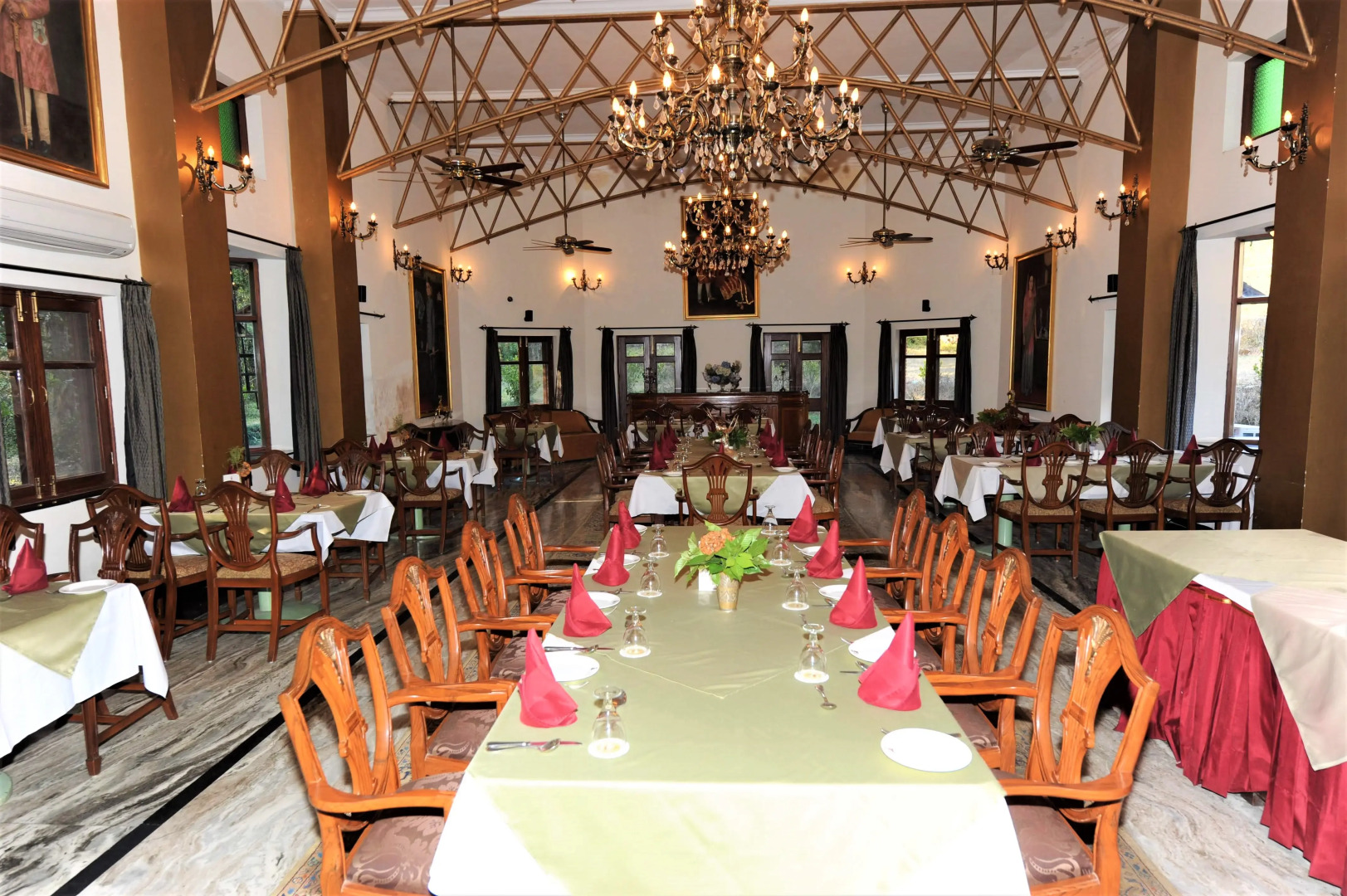 Отель WelcomHeritage Taragarh Palace
