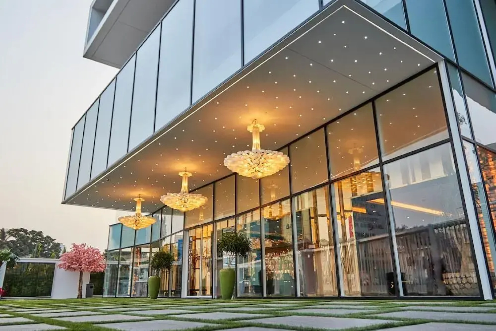 Отель Number One Oxford Street Hotel & Suites