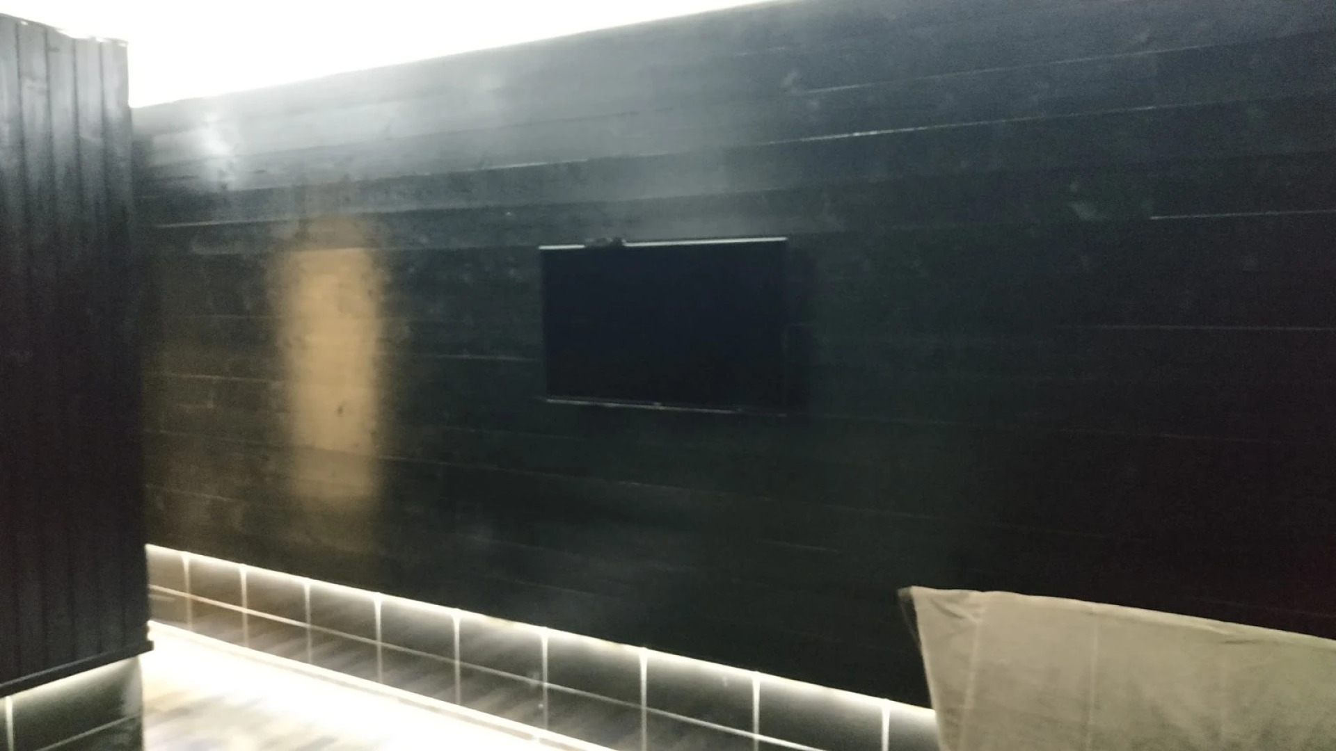 Отель Черная скала