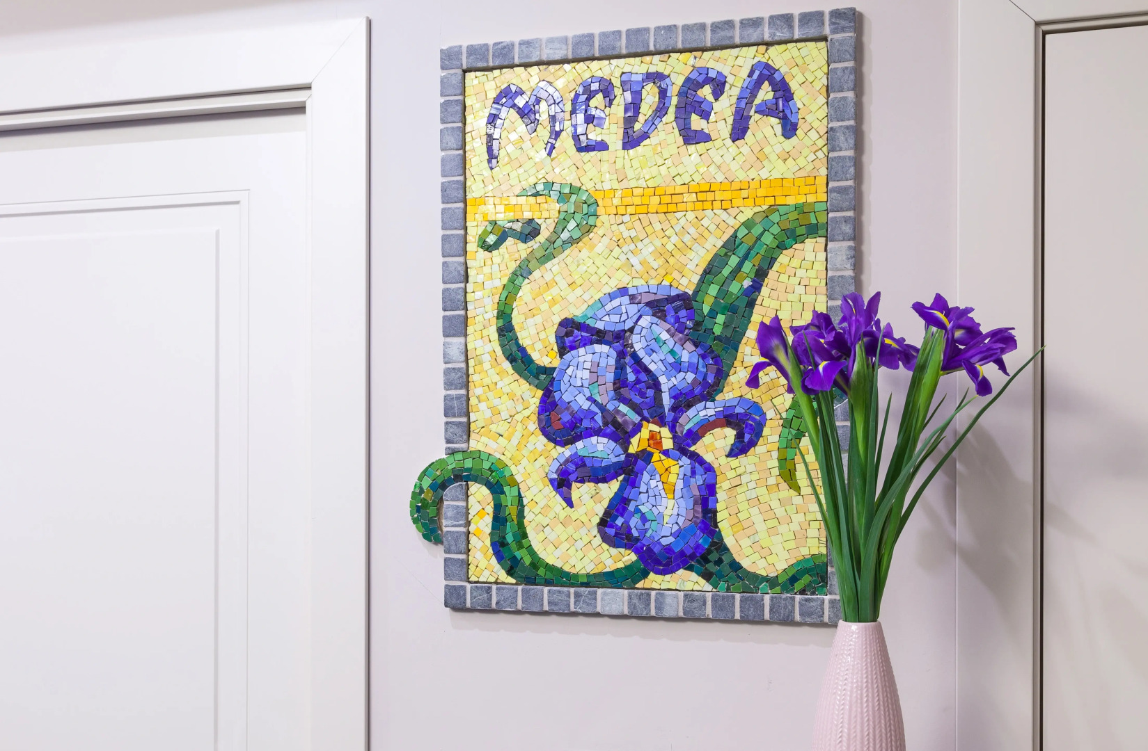 Отель Медея