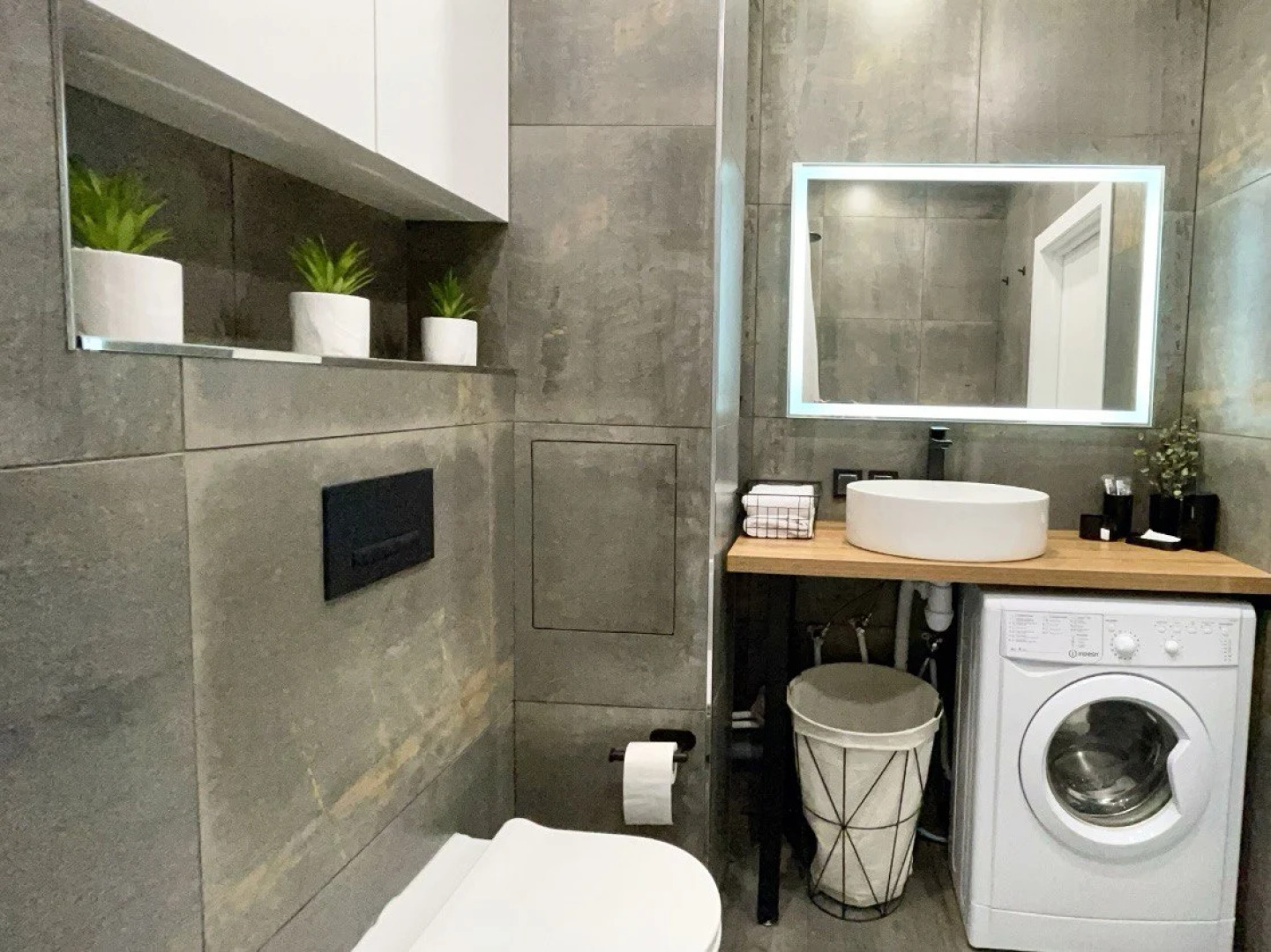 квартира премиум-класса в стиле "эко" с видом на парк и речку