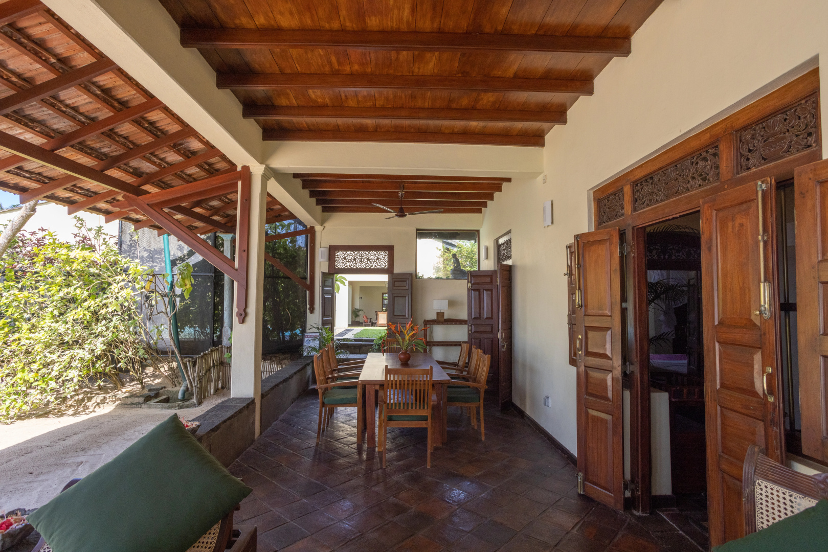 Villa South Point Abbey 4 bedroom beach front