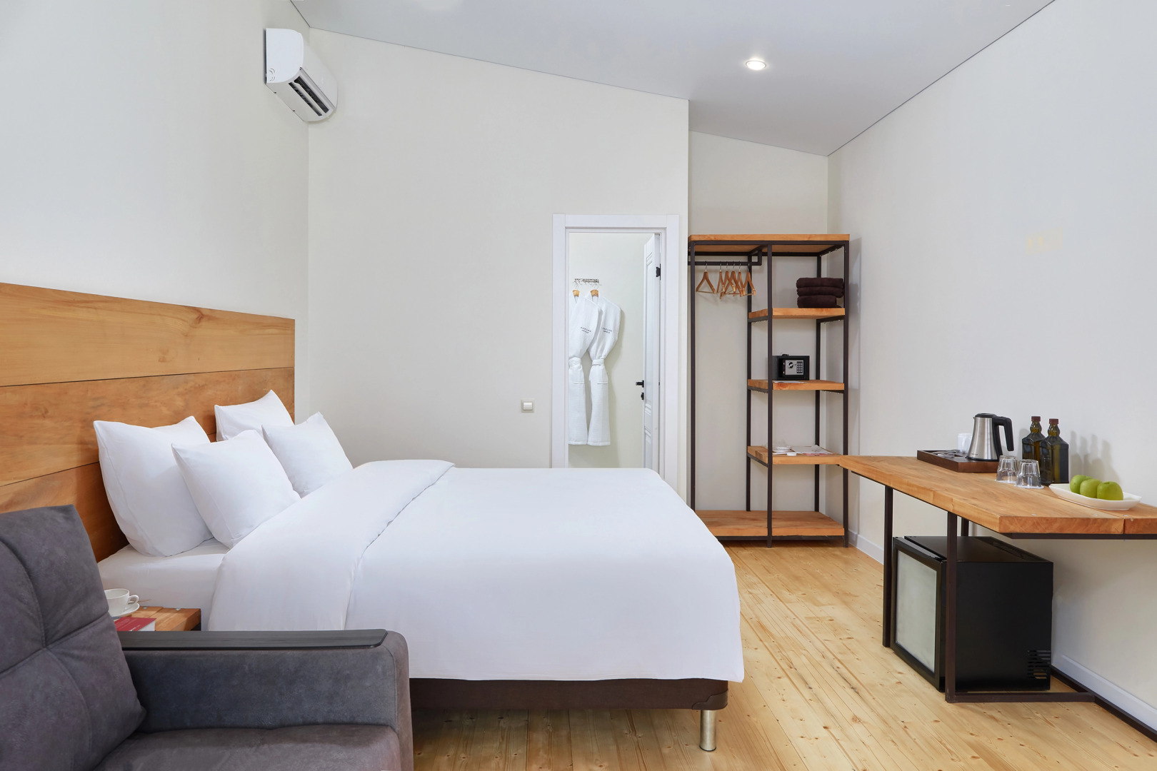 Отель Garuda Beach Village