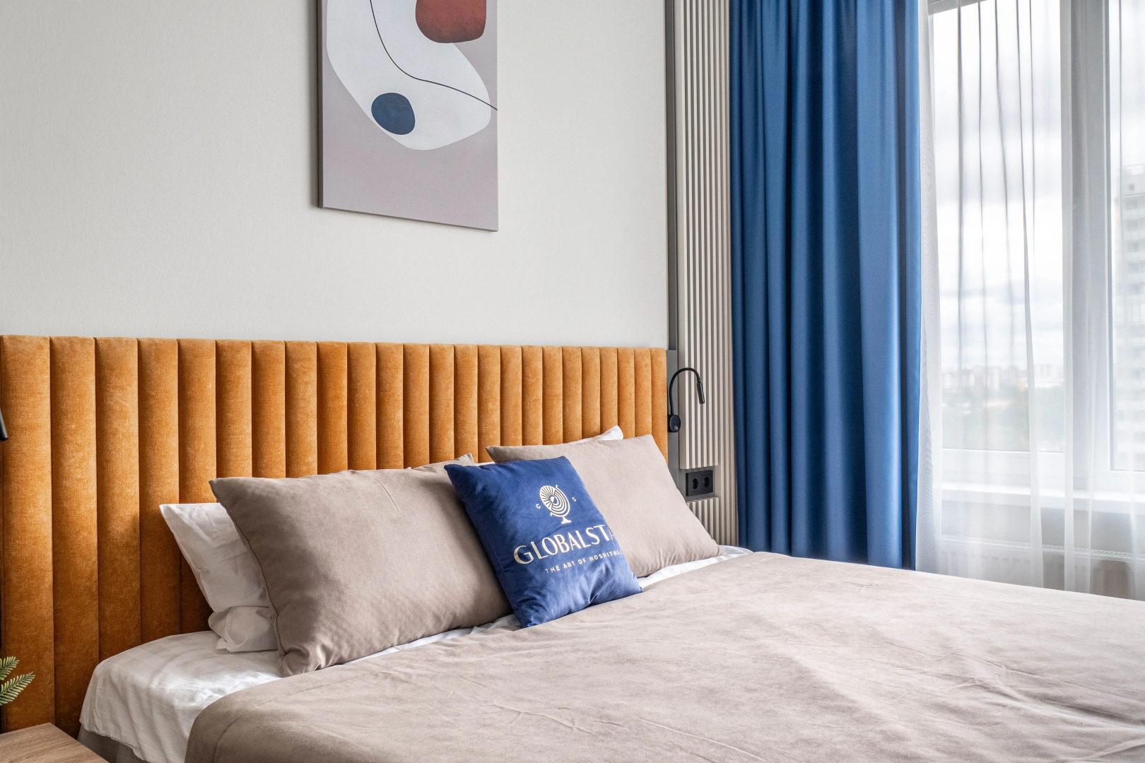 Apartment GLOBALSTAY. Новая студия Ладожский Авенир 10 мин м. Ладожская