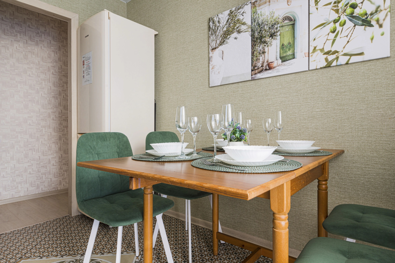 Квартира 2-к недалеко от залива на Радужной 10 от RentAp, 6 сп.мест