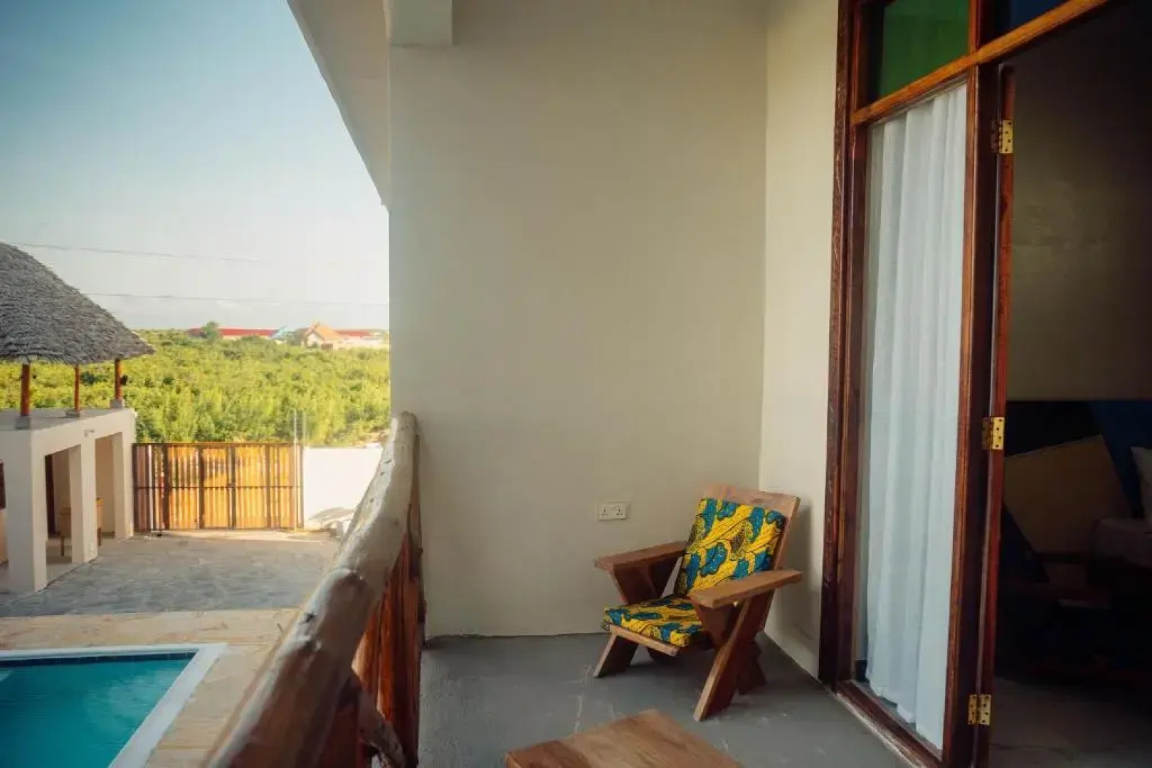 Отель Ocean Breeze