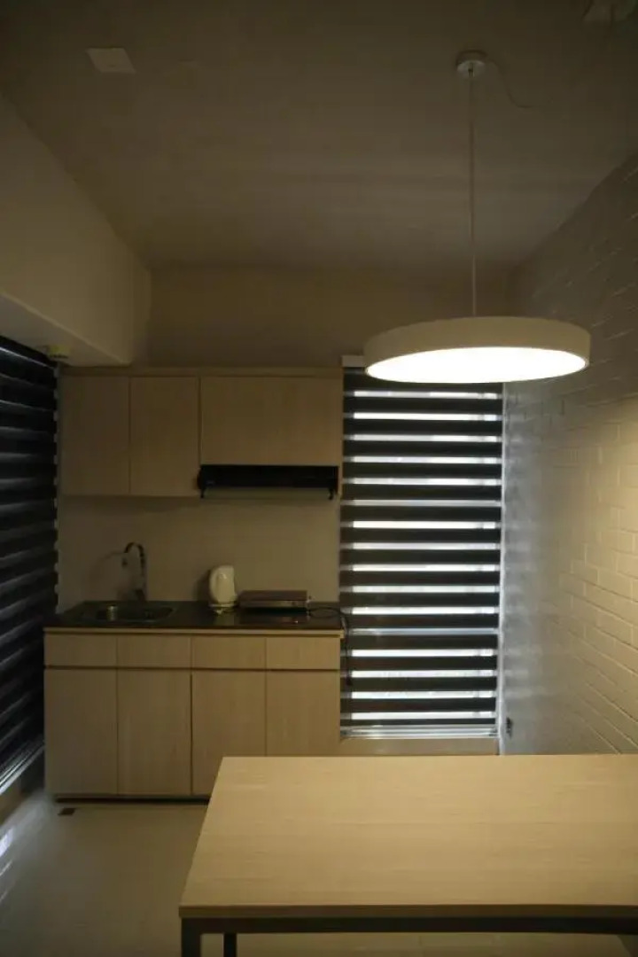 Отель Lakeshore Heights