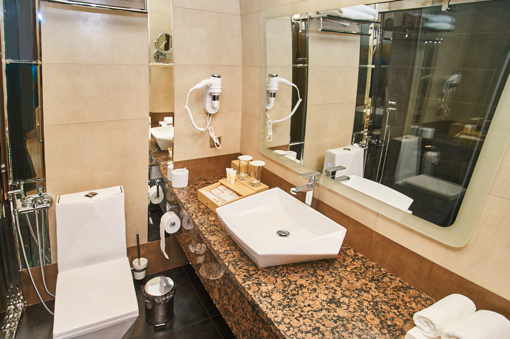 Отель Bay Garden