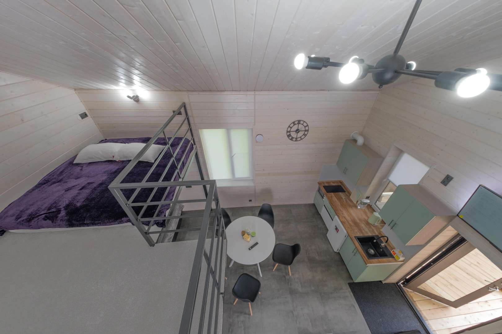 Частный дом Зима Лето