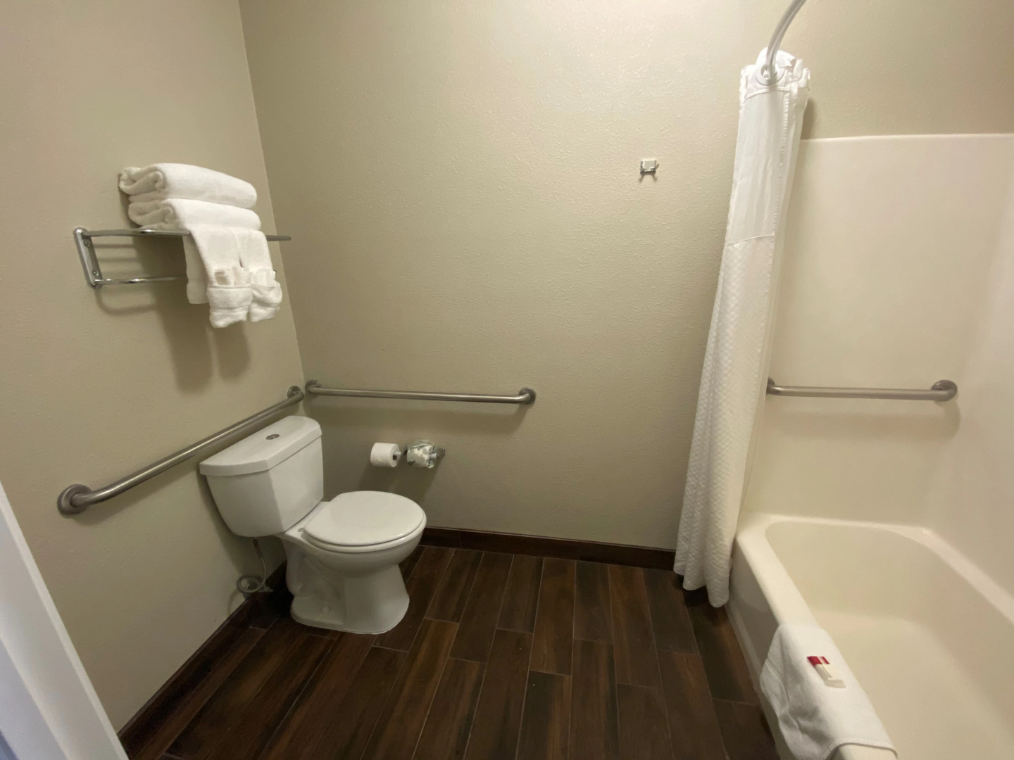 Отель Baymont Inn and Suites