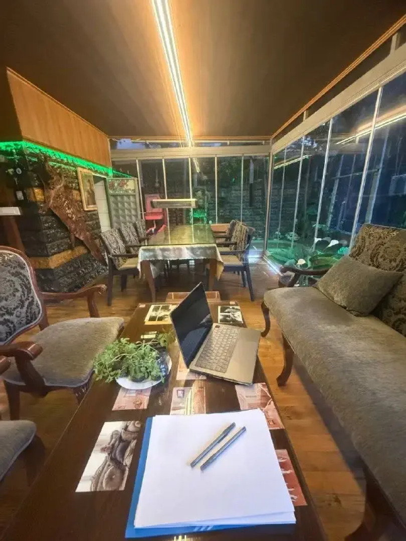 Апартаменты 3BR Flat Old Style 4AC Terrace, Metro