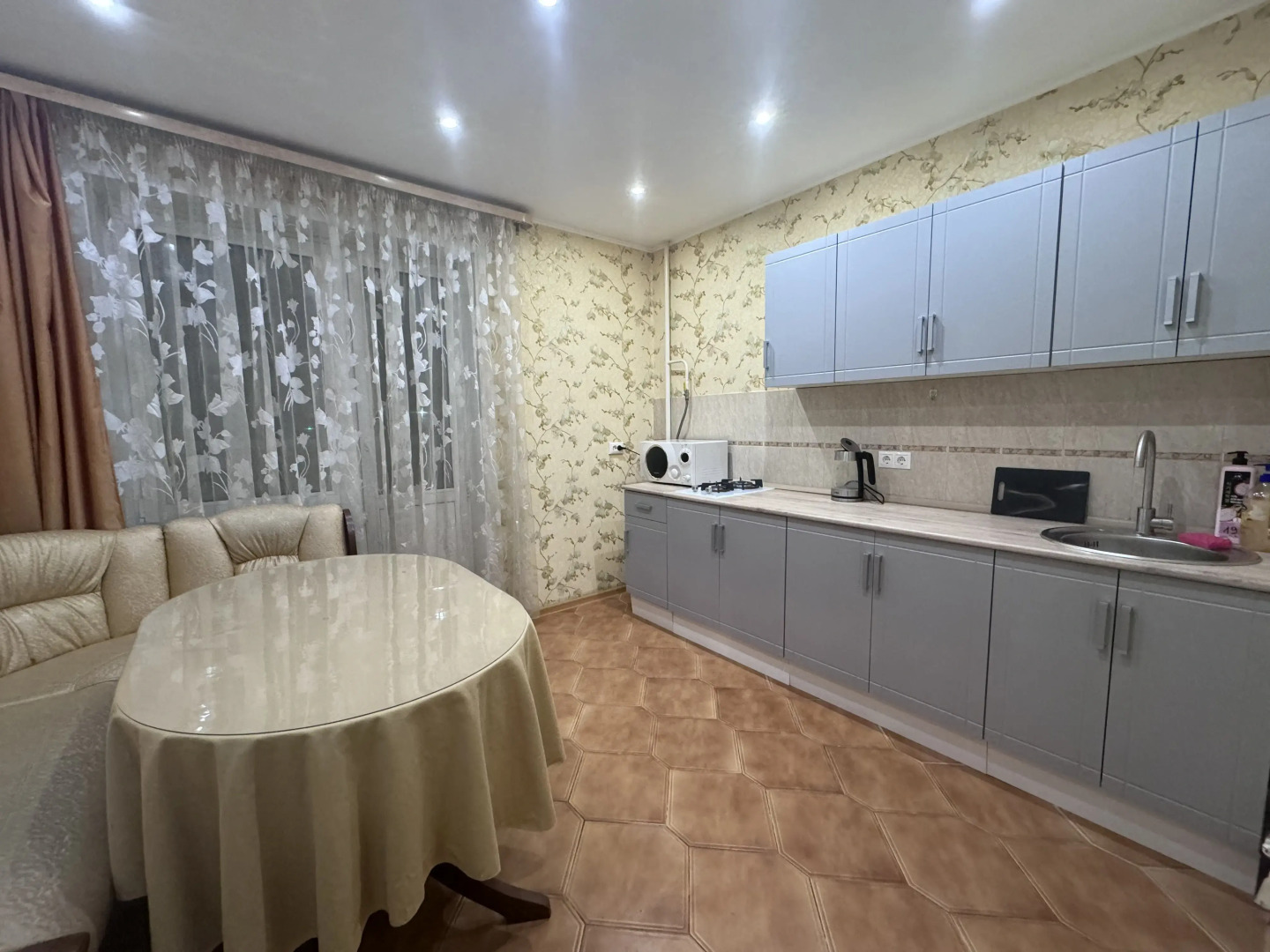 Апартаменты на Декабристов