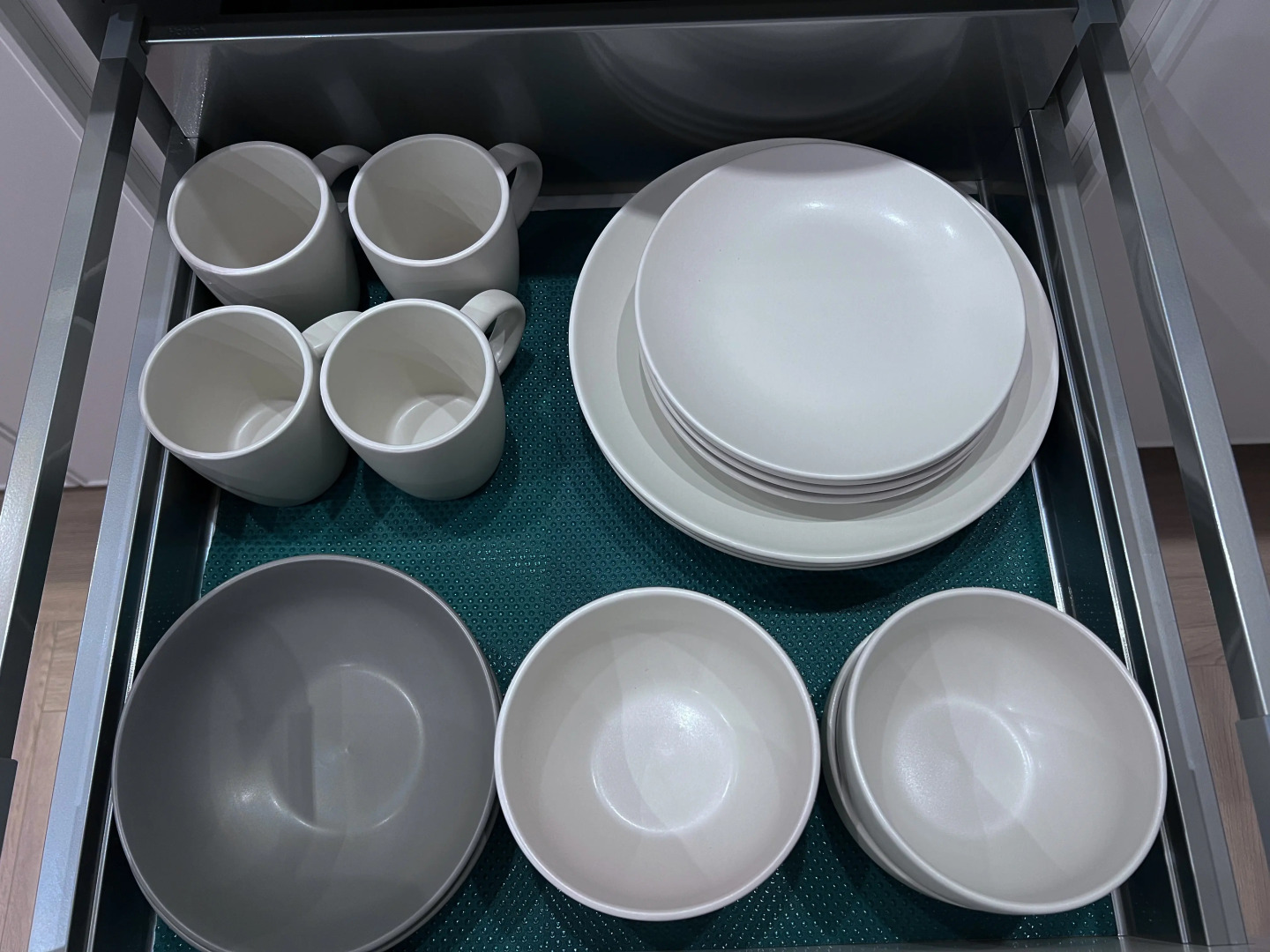 Квартира Стильная новая студия рядом с метро