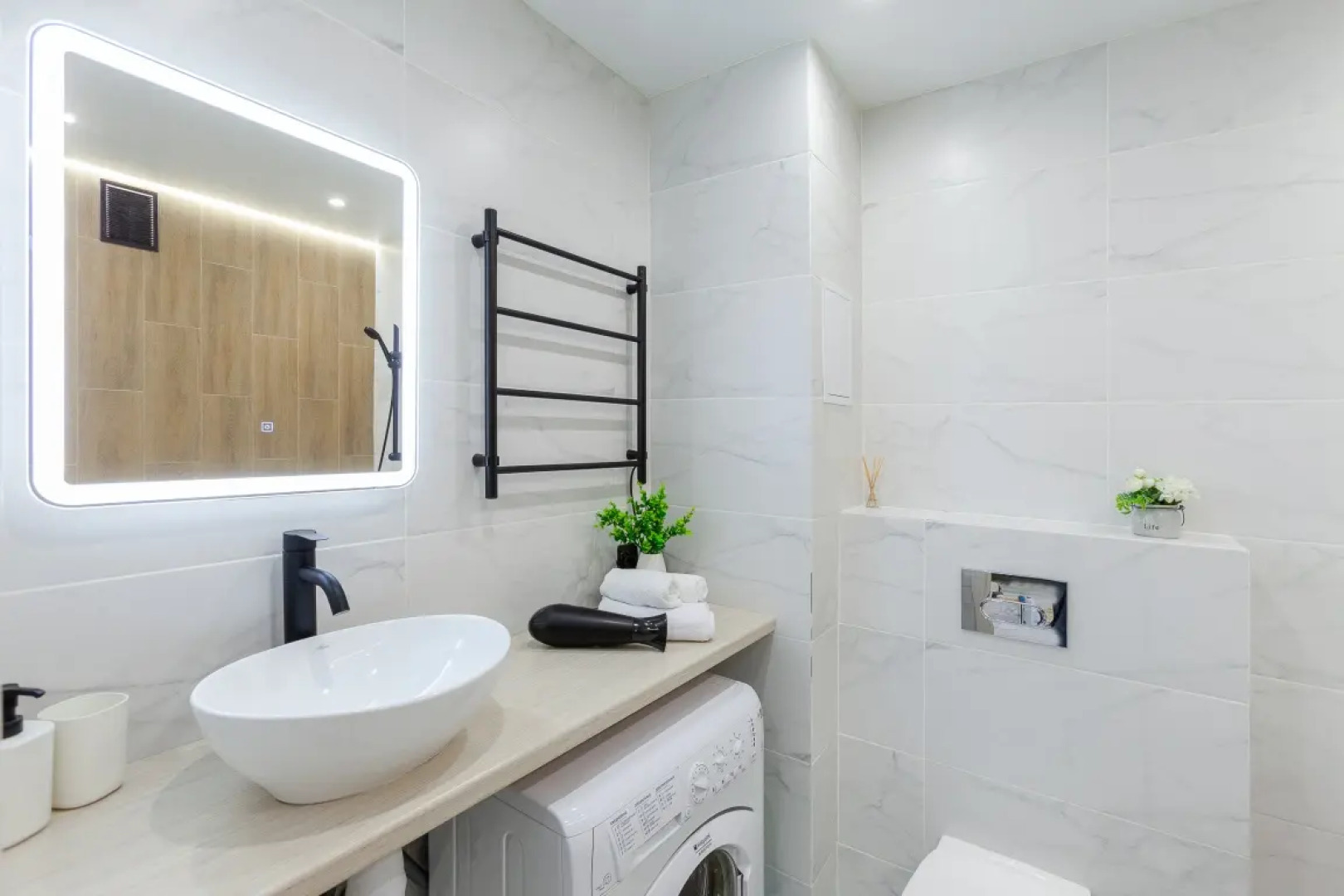 Апартаменты Уютные Апарты RentPlaza 1 с Красивым Видом