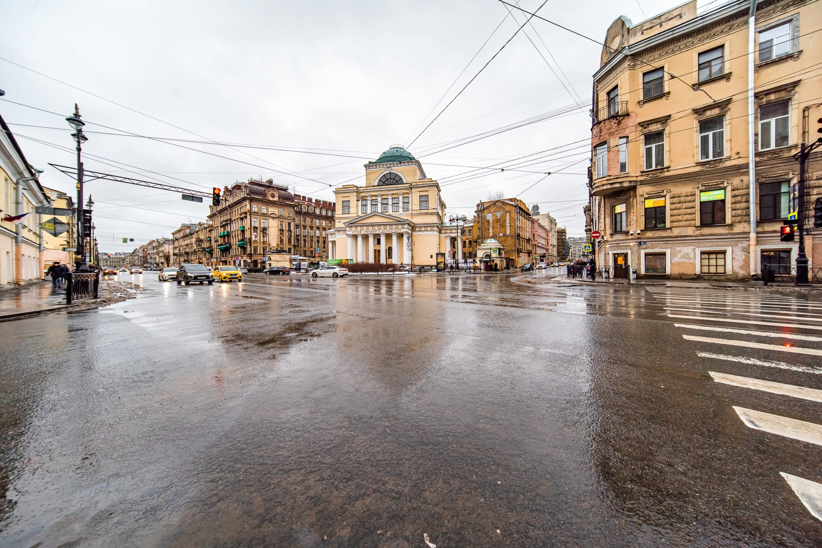 Апартаменты iRon Cat Кузнечный у Невского Проспекта