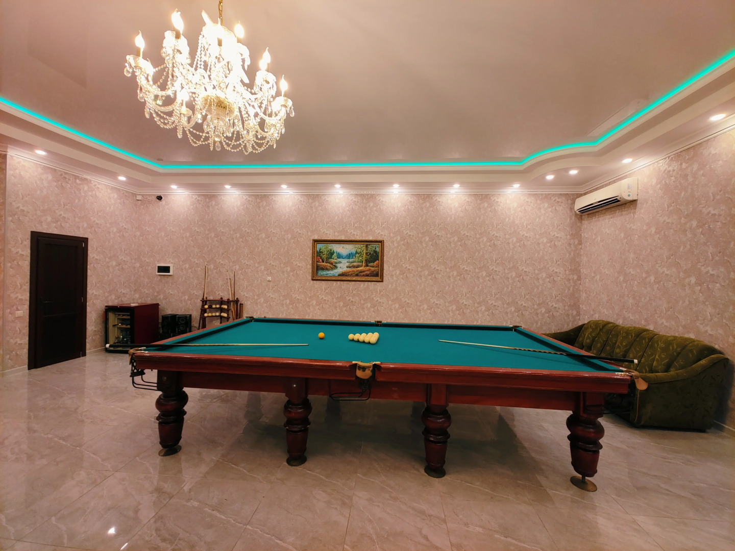 Отель ЭрГес