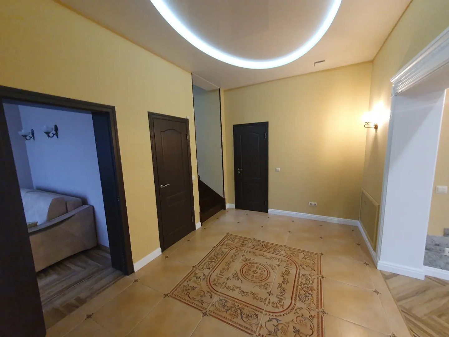 Частный дом на Бардина-Хуторской 93