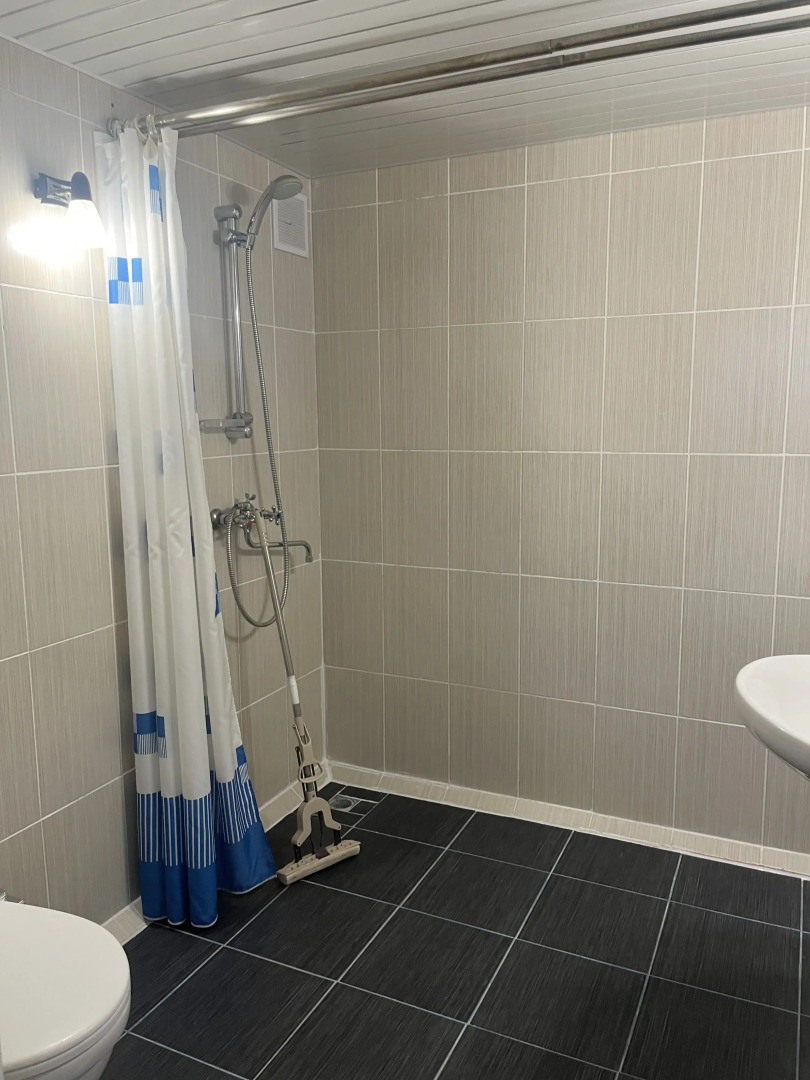 Апартаменты Стандартные трехместные с ванной комнатой