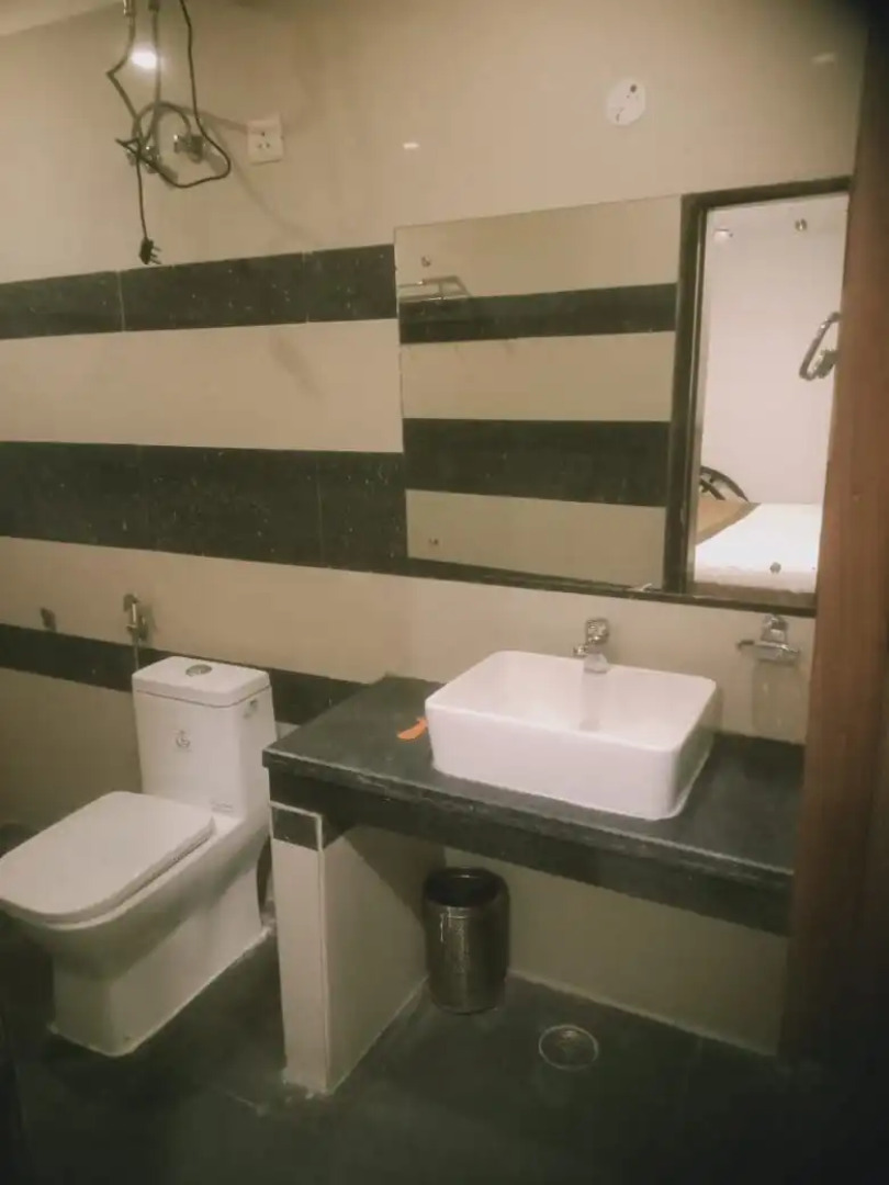 Отель Airport Blu Pebbles