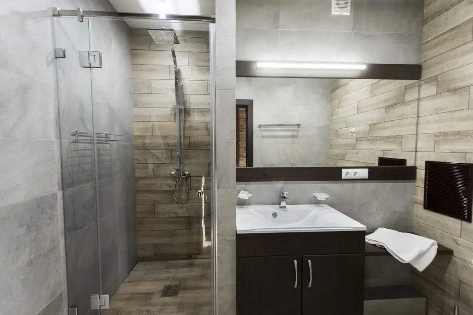 Квартира Студия На Лукиана Попова 103