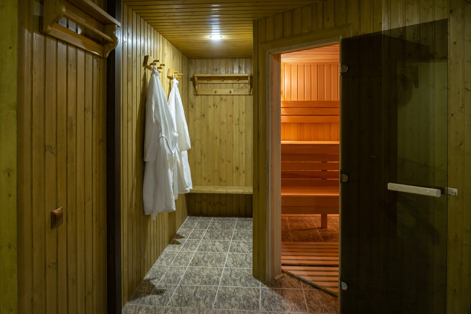 Отель Виктория 3*