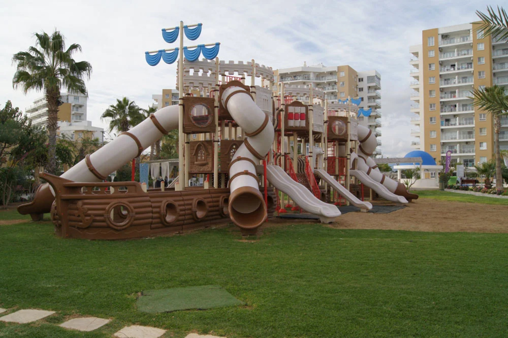 Апартаменты House of the Sun