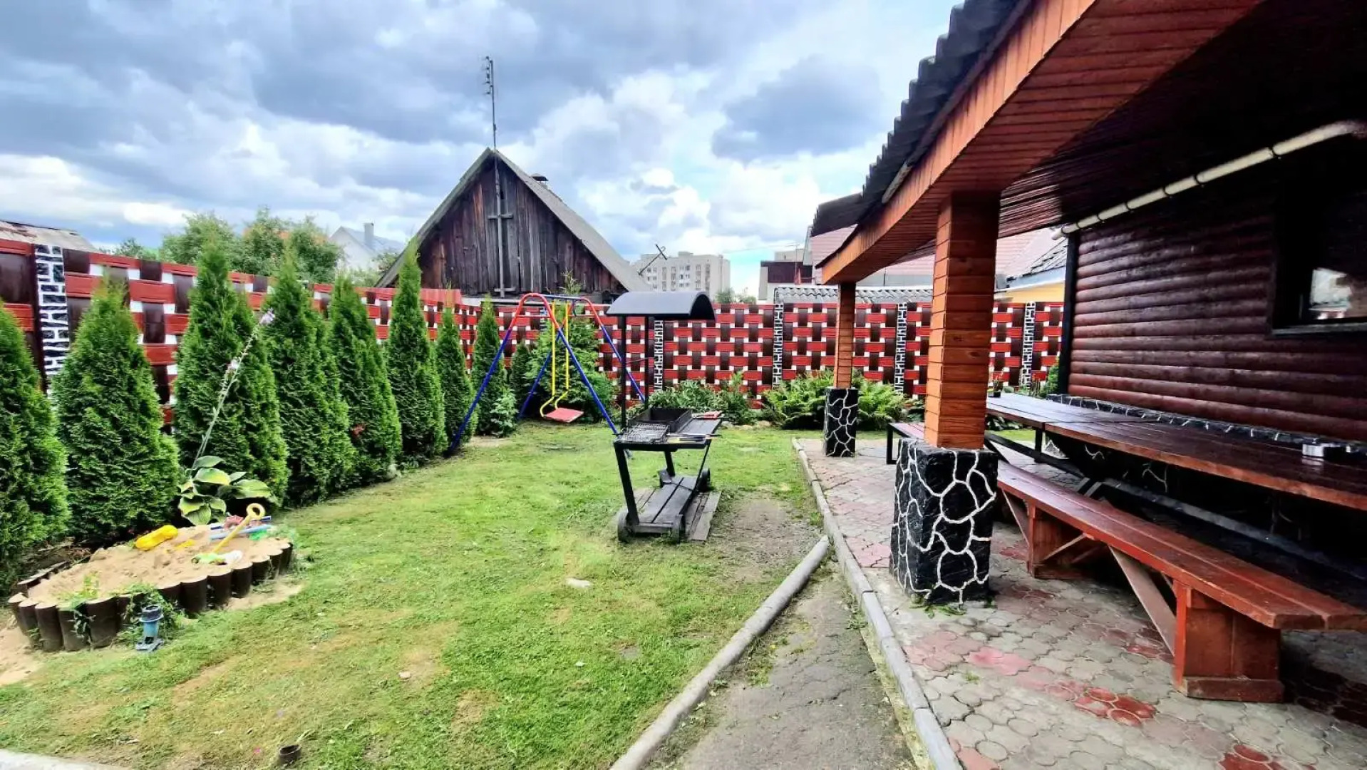 Коттедж на Сенной 13