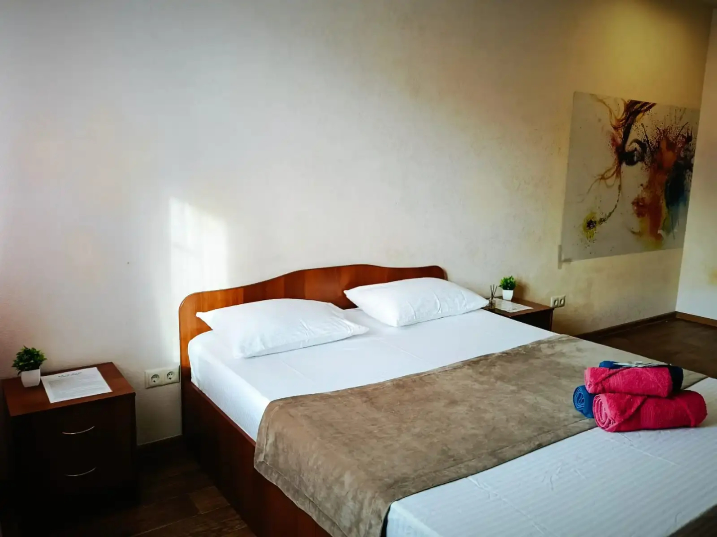 Апартаменты Квартира AlexHome РП Свердловский Молодежная 1