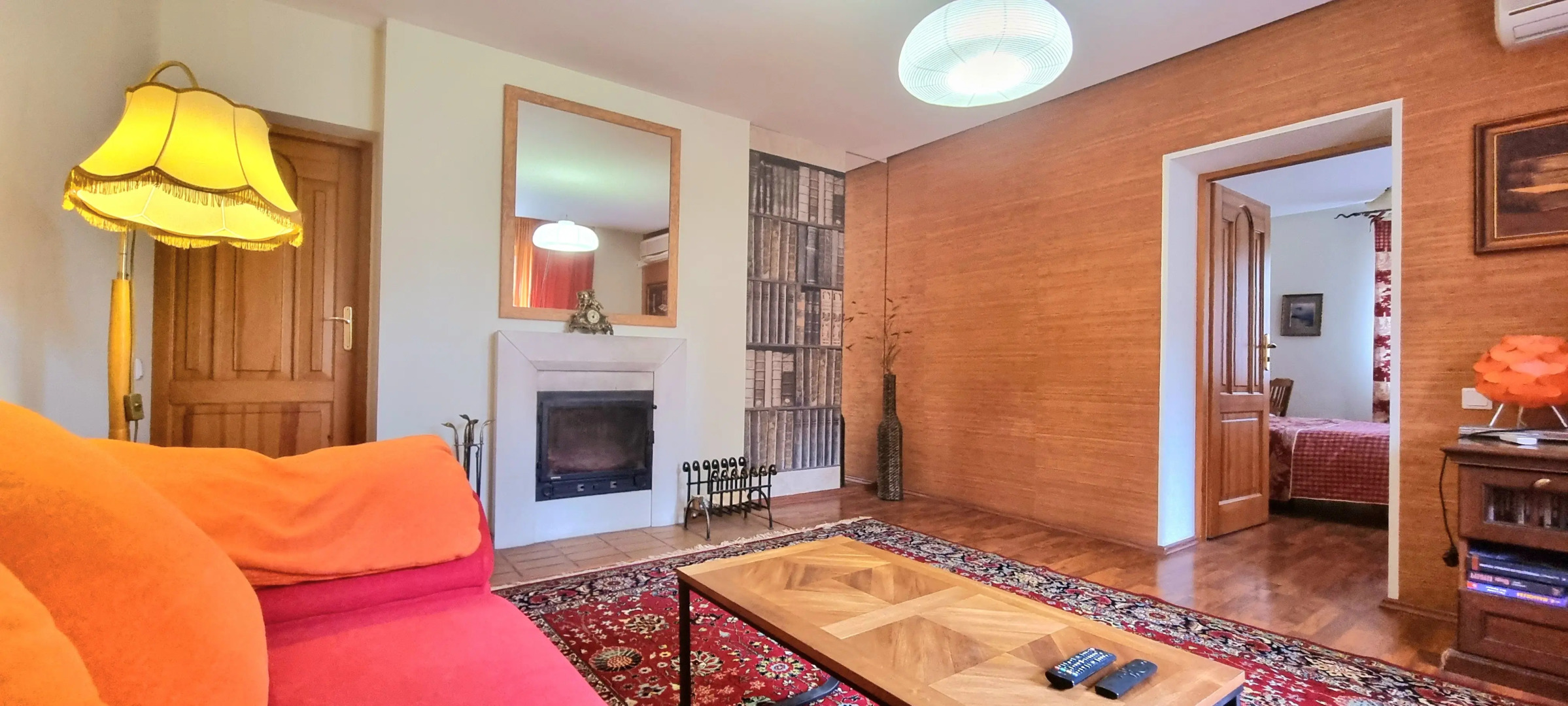 Квартира Апартаменты Амбер в Самом Центре с Отдельным Входом