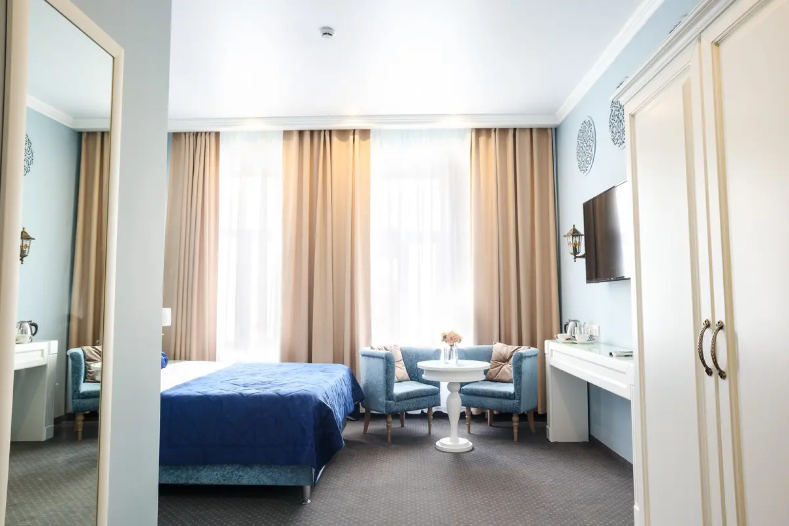 Отель Каганат